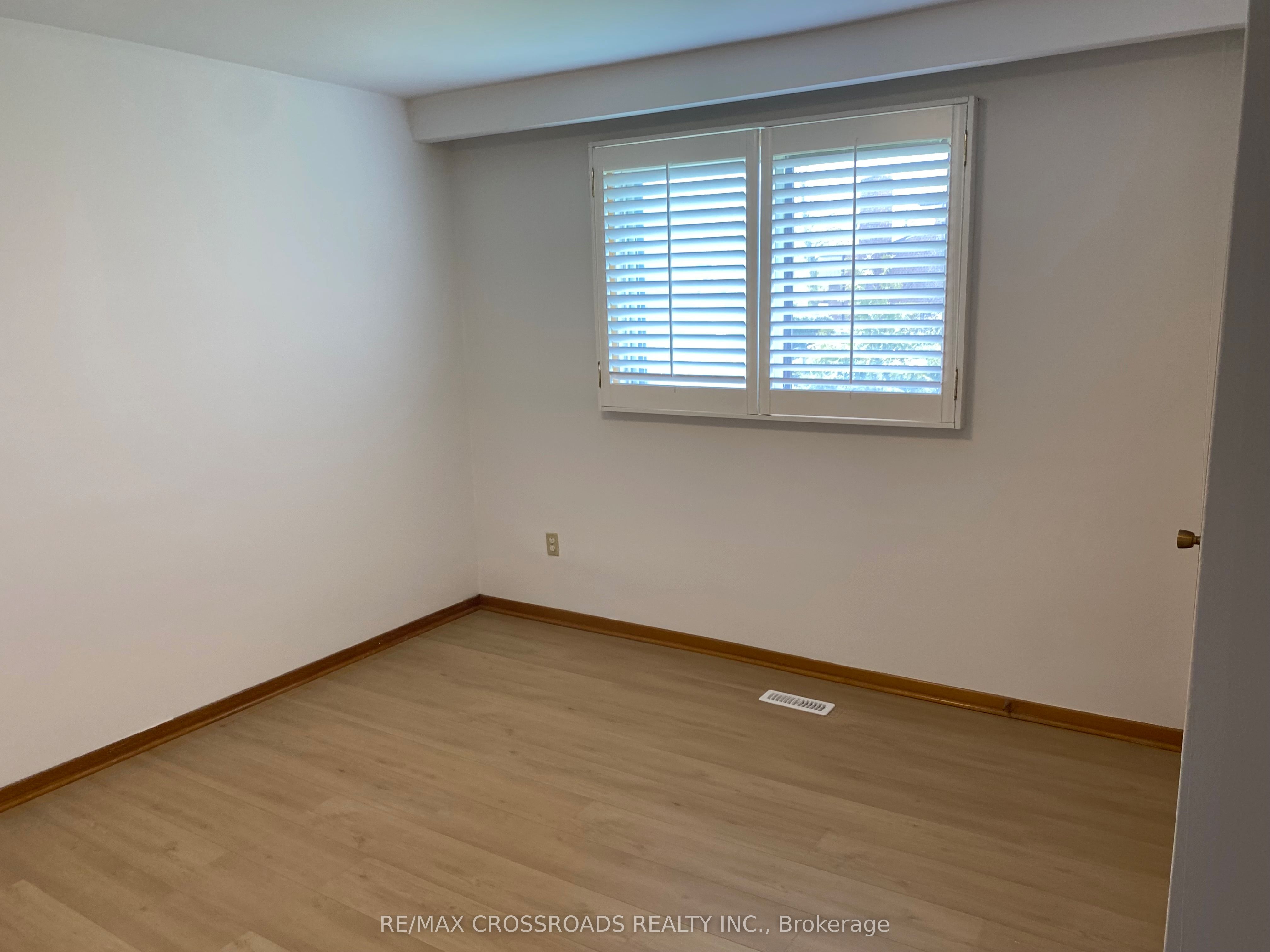 91 Bickerton Crescent Property Photo 13