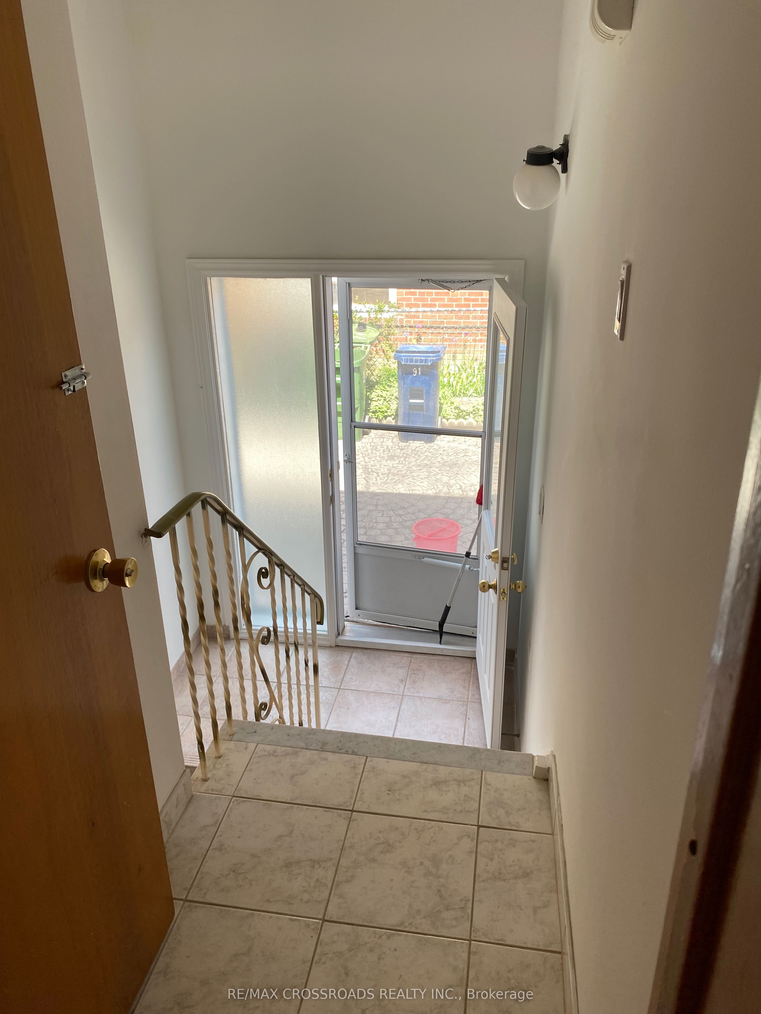 91 Bickerton Crescent Property Photo 21
