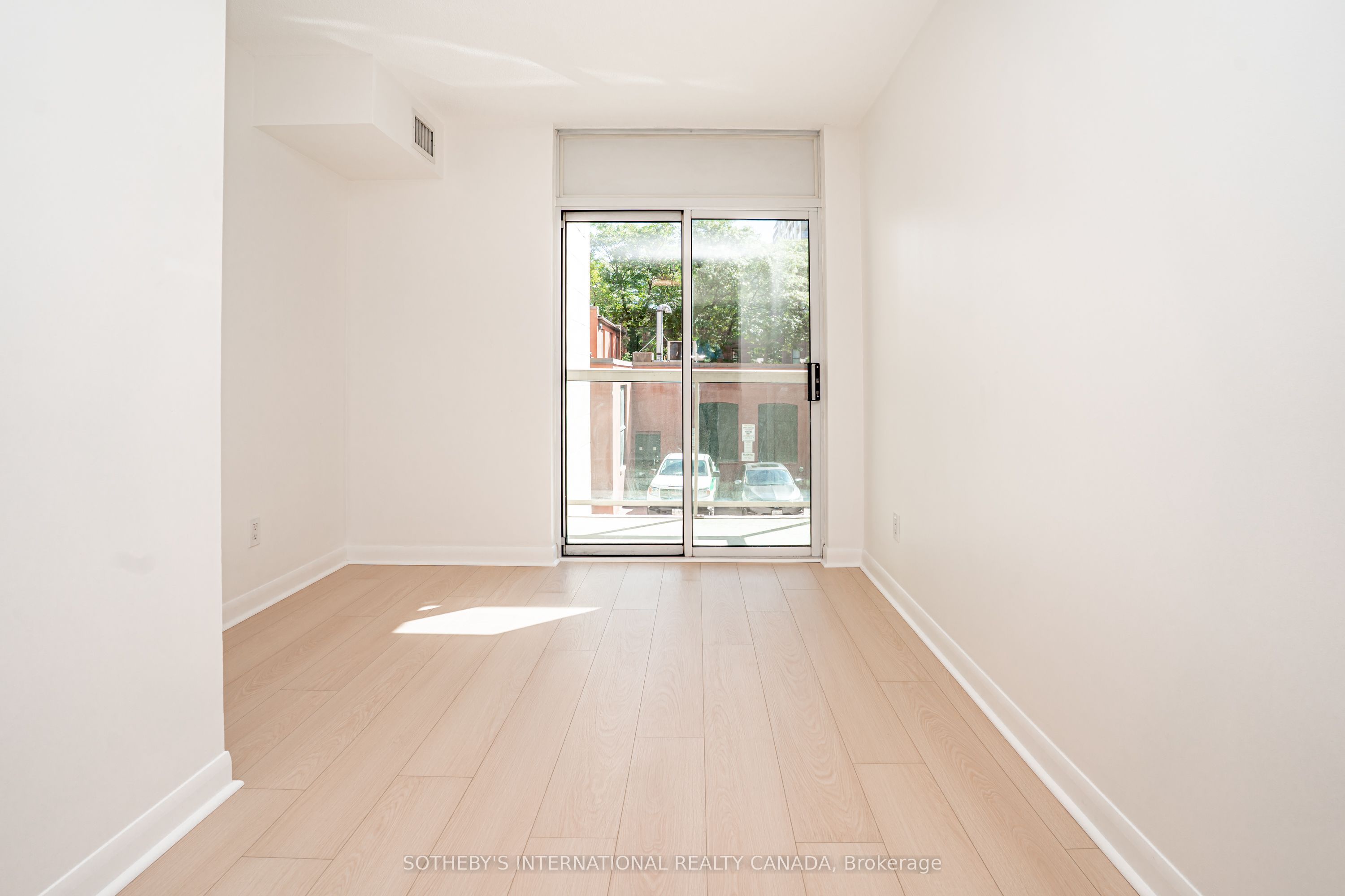 323 Richmond Street E 224 Property Photo 19