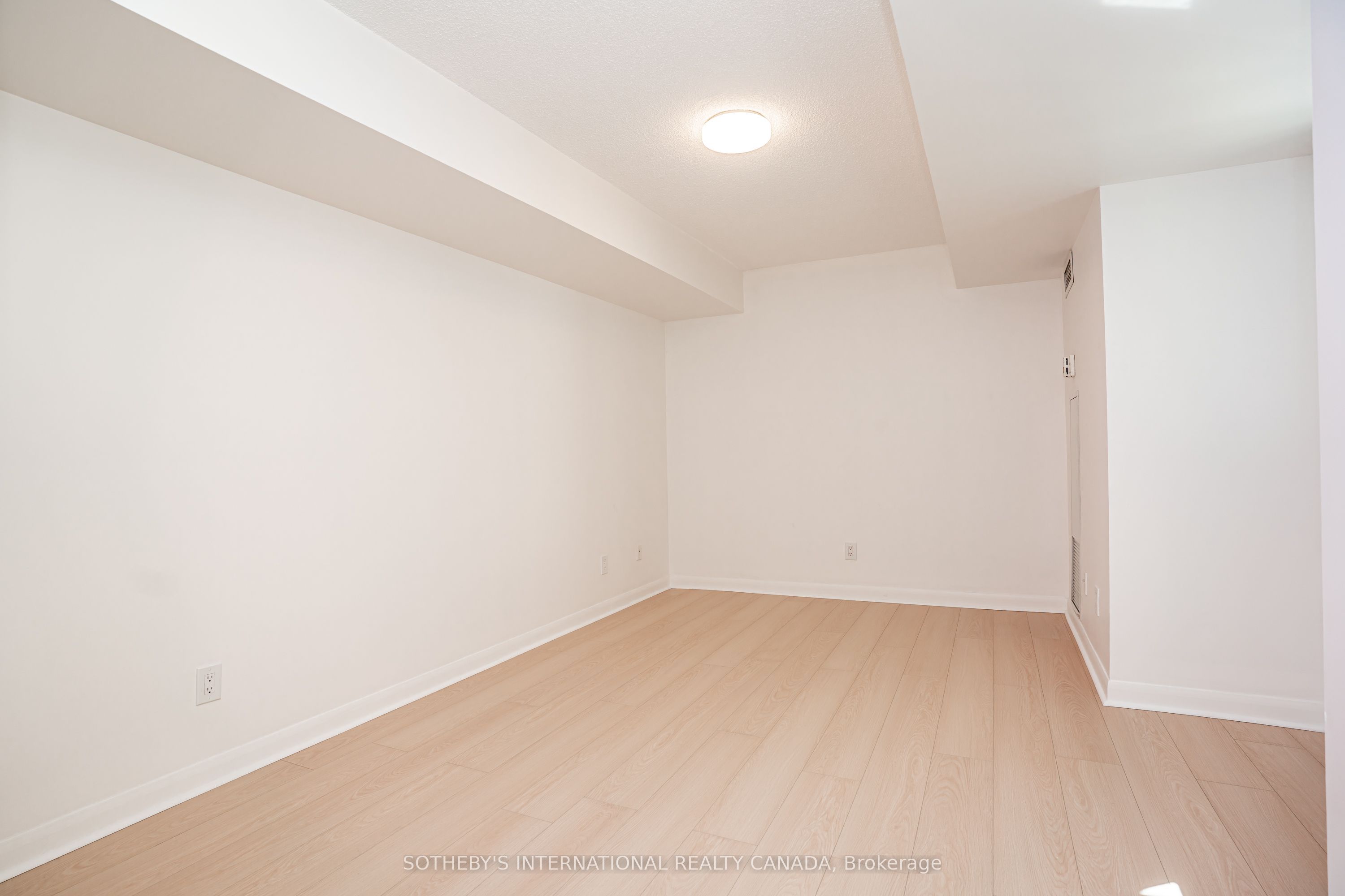323 Richmond Street E 224 Property Photo 22