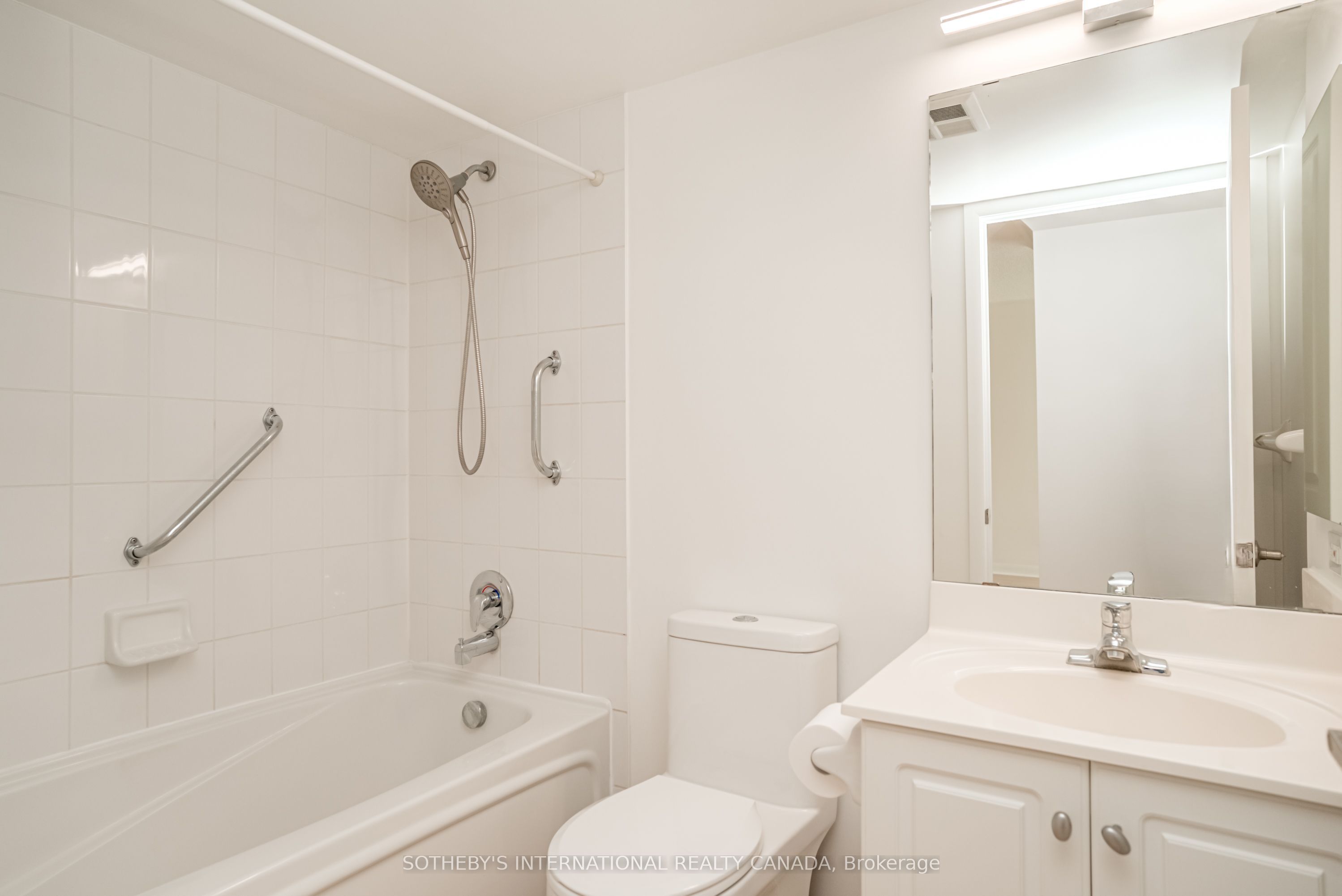 323 Richmond Street E 224 Property Photo 26