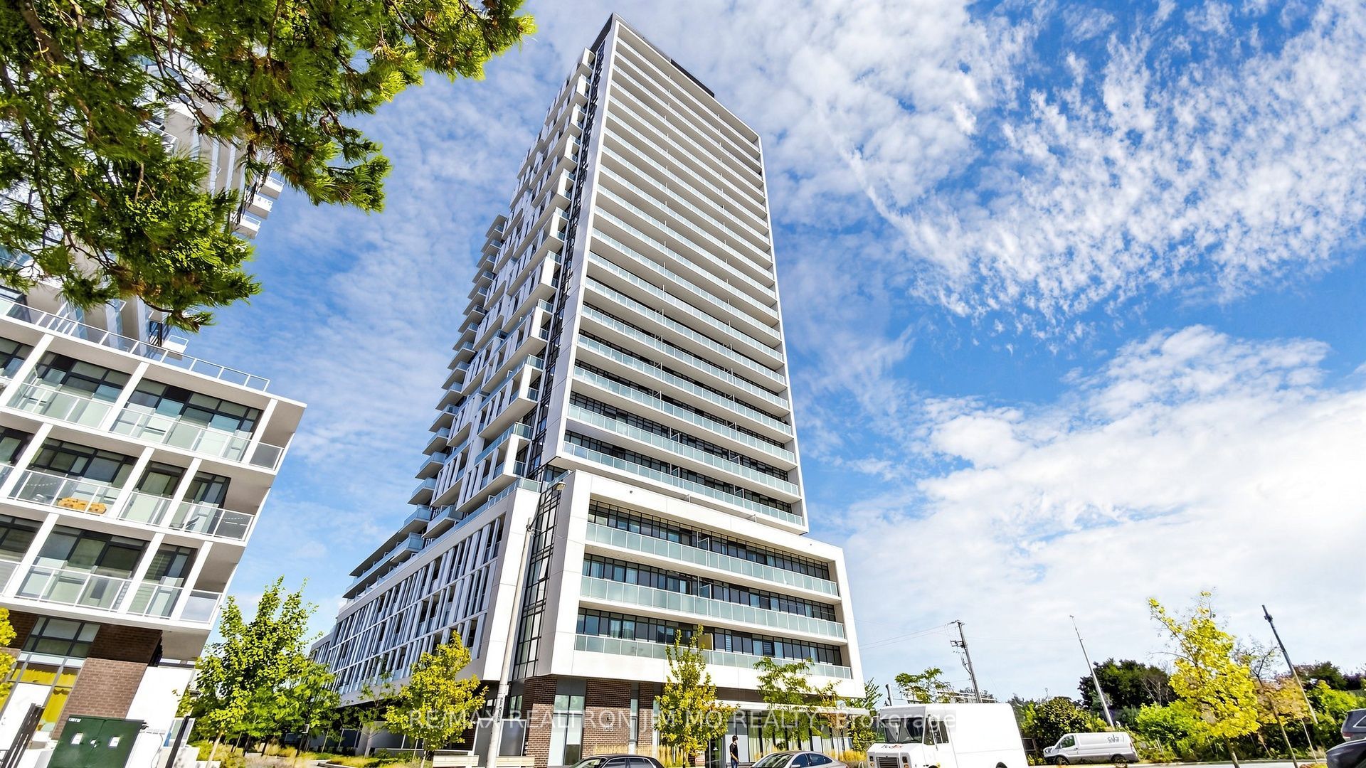 188 Fairview Mall Drive 522