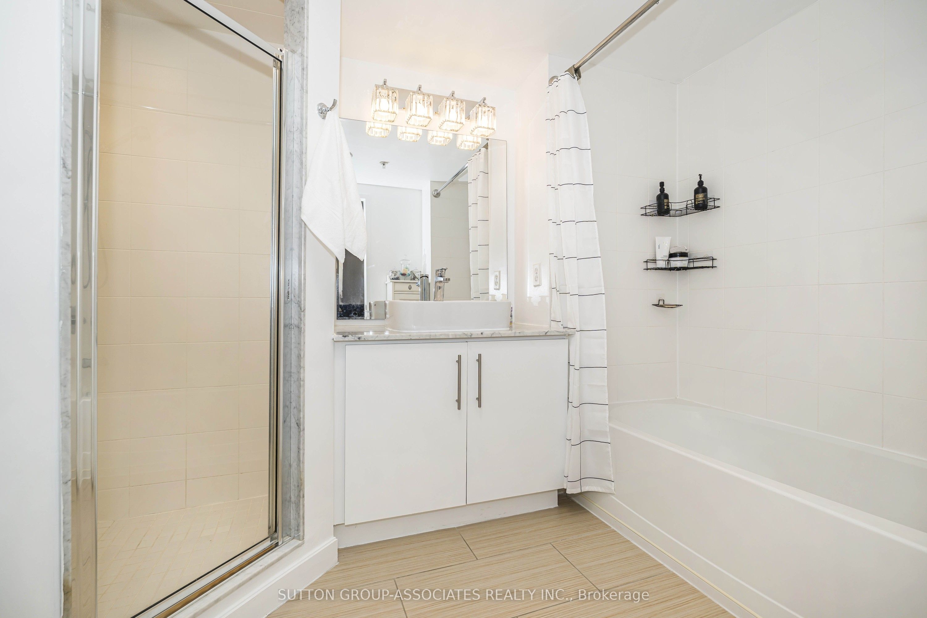 539 Jarvis Street Ph7 Property Photo 25