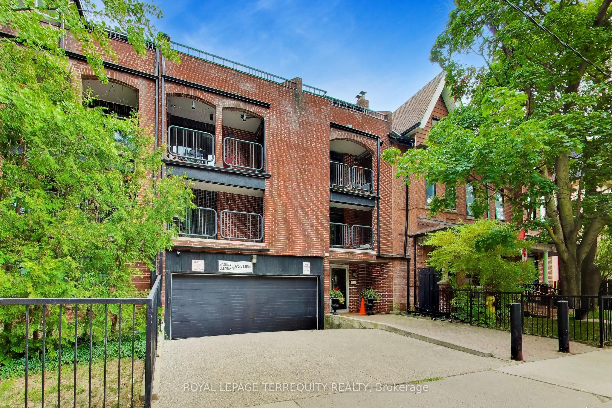 17 Pembroke Street 15 Property Photo 3