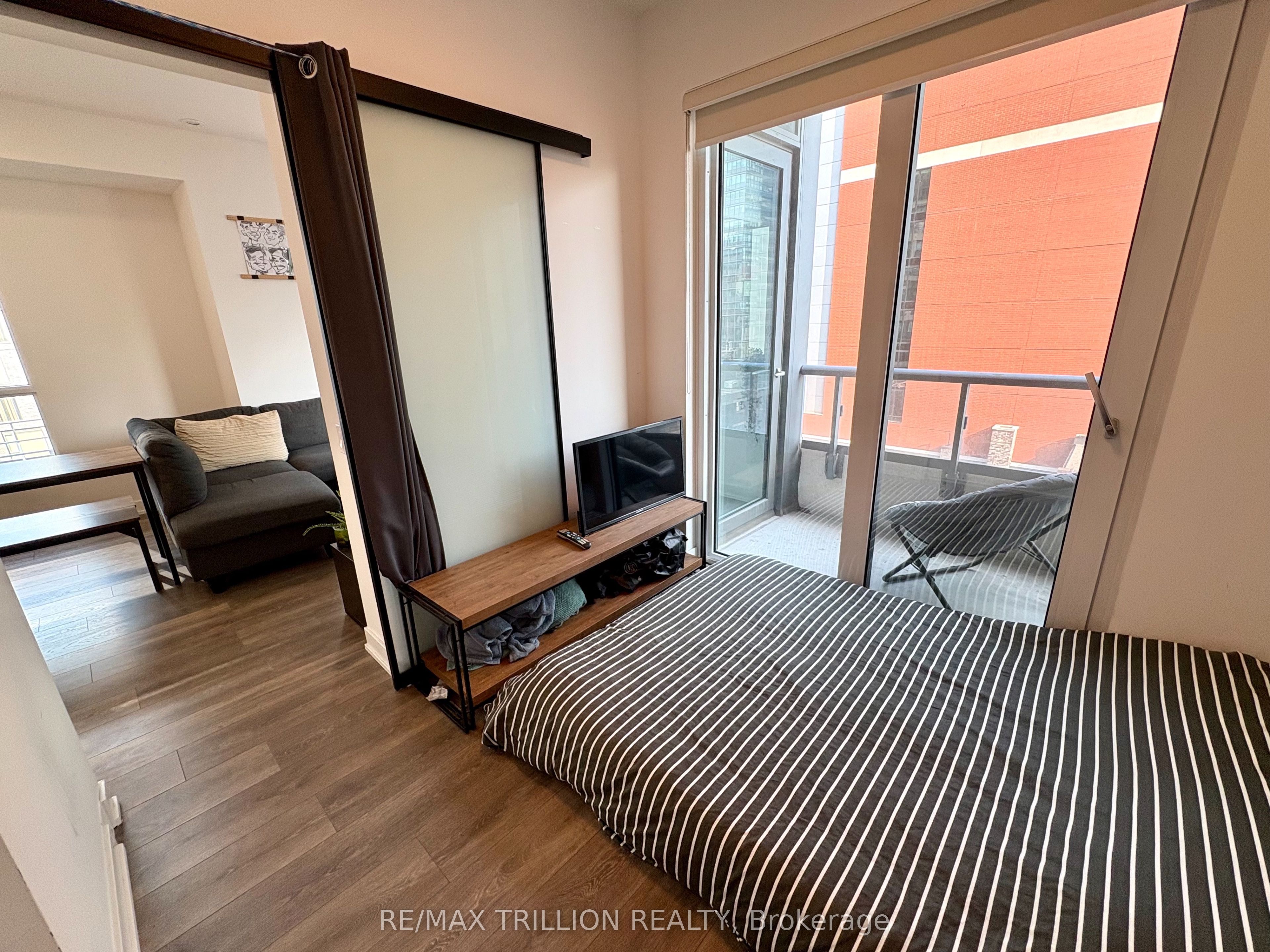 108 Peter Street 1016 Property Photo 10