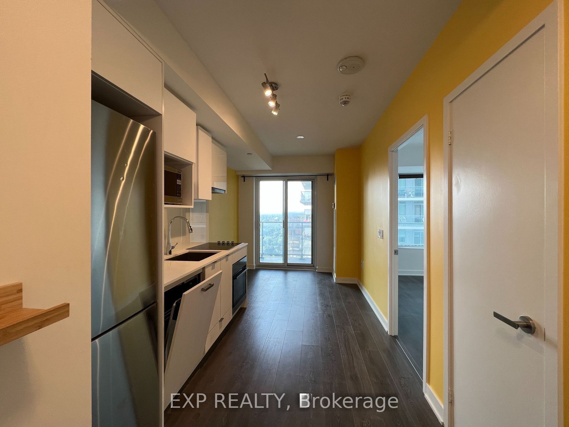 195 Redpath Avenue 3213 Property Photo 1