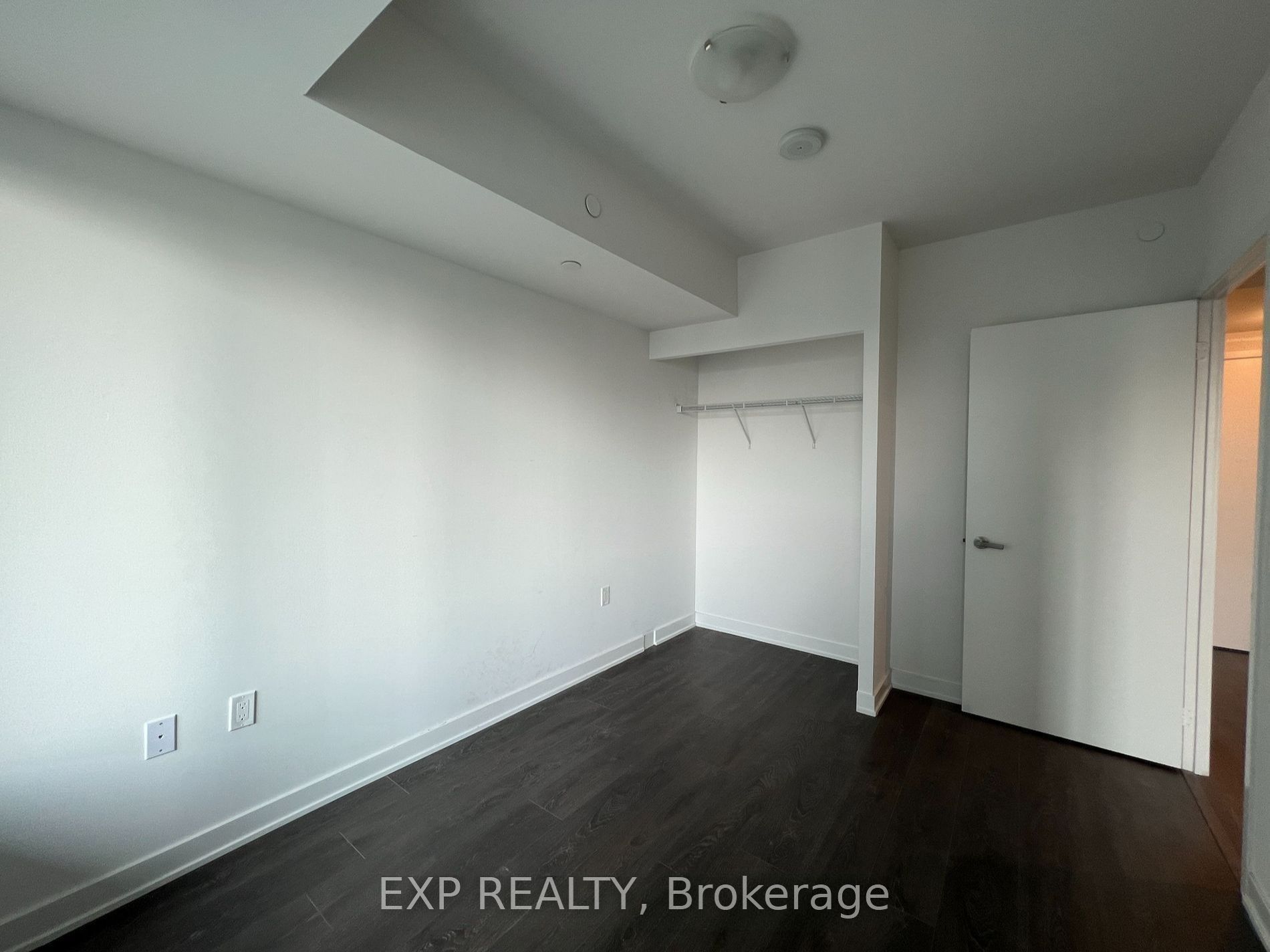 195 Redpath Avenue 3213 Property Photo 10