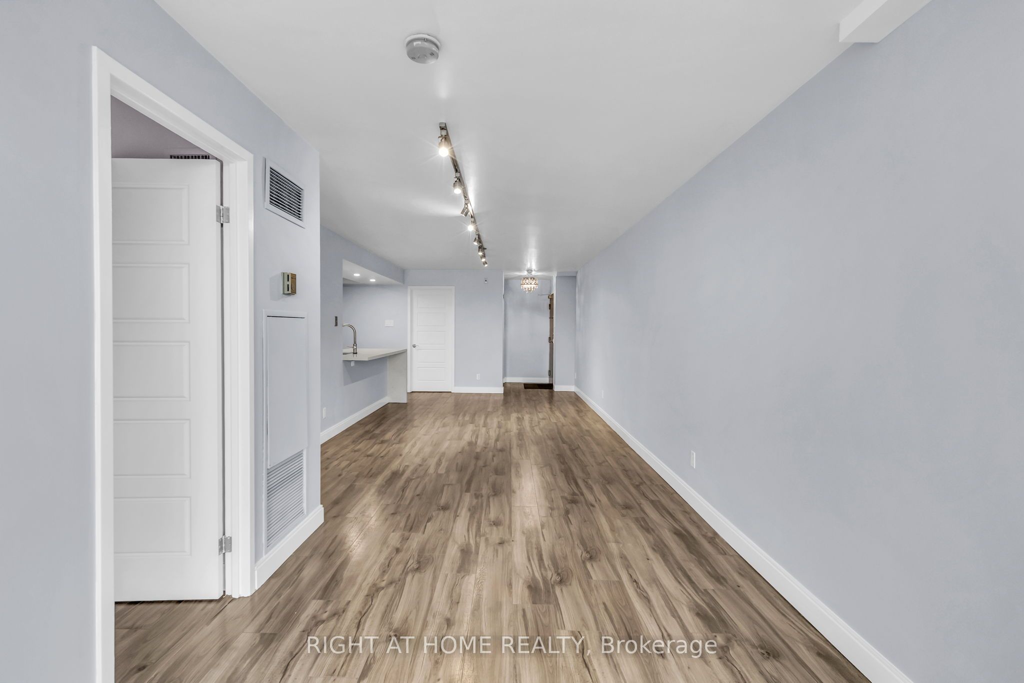 356 Mcrae Drive 406 Property Photo 12
