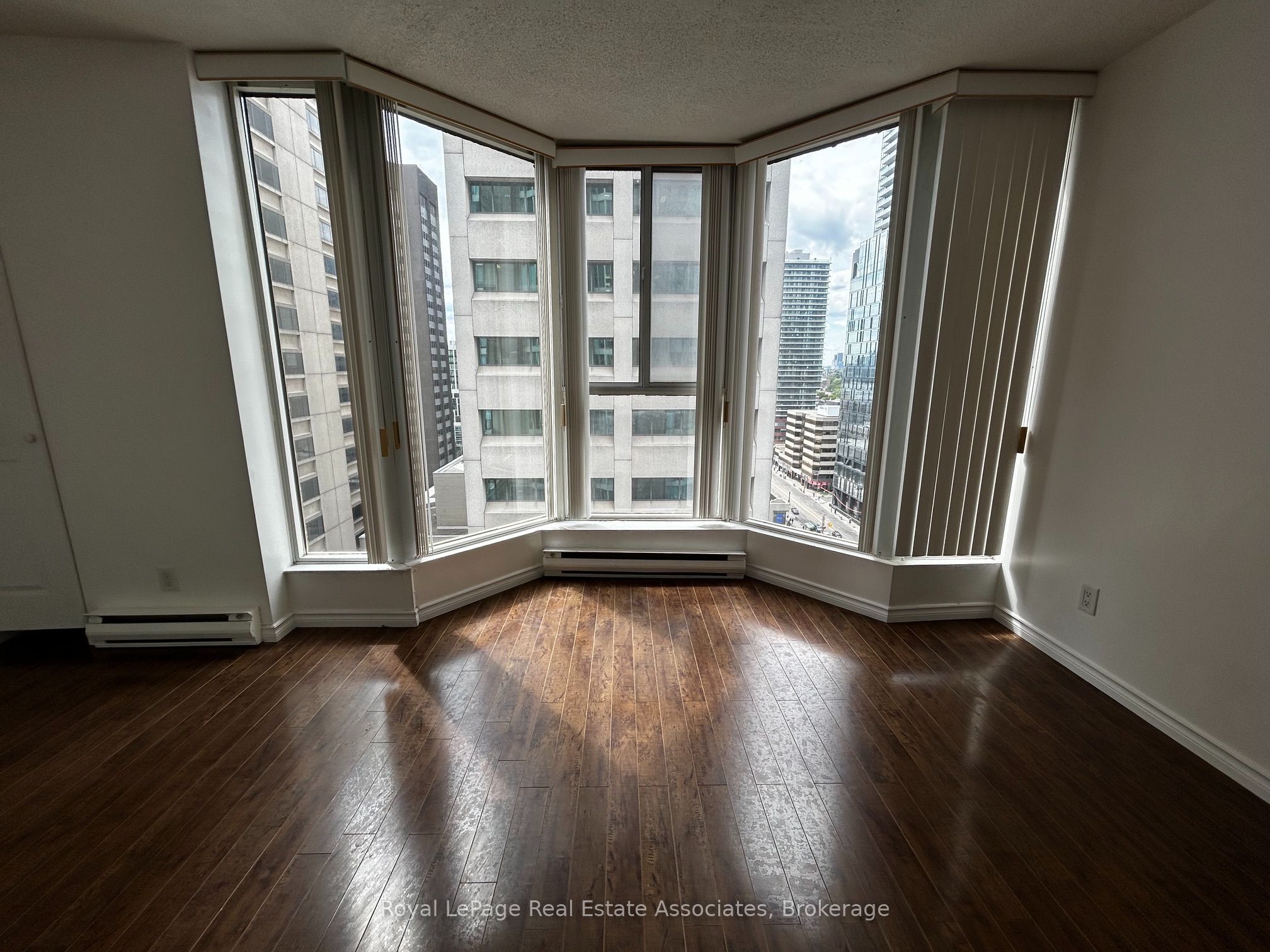 55 Centre Avenue 1805 Property Photo 7