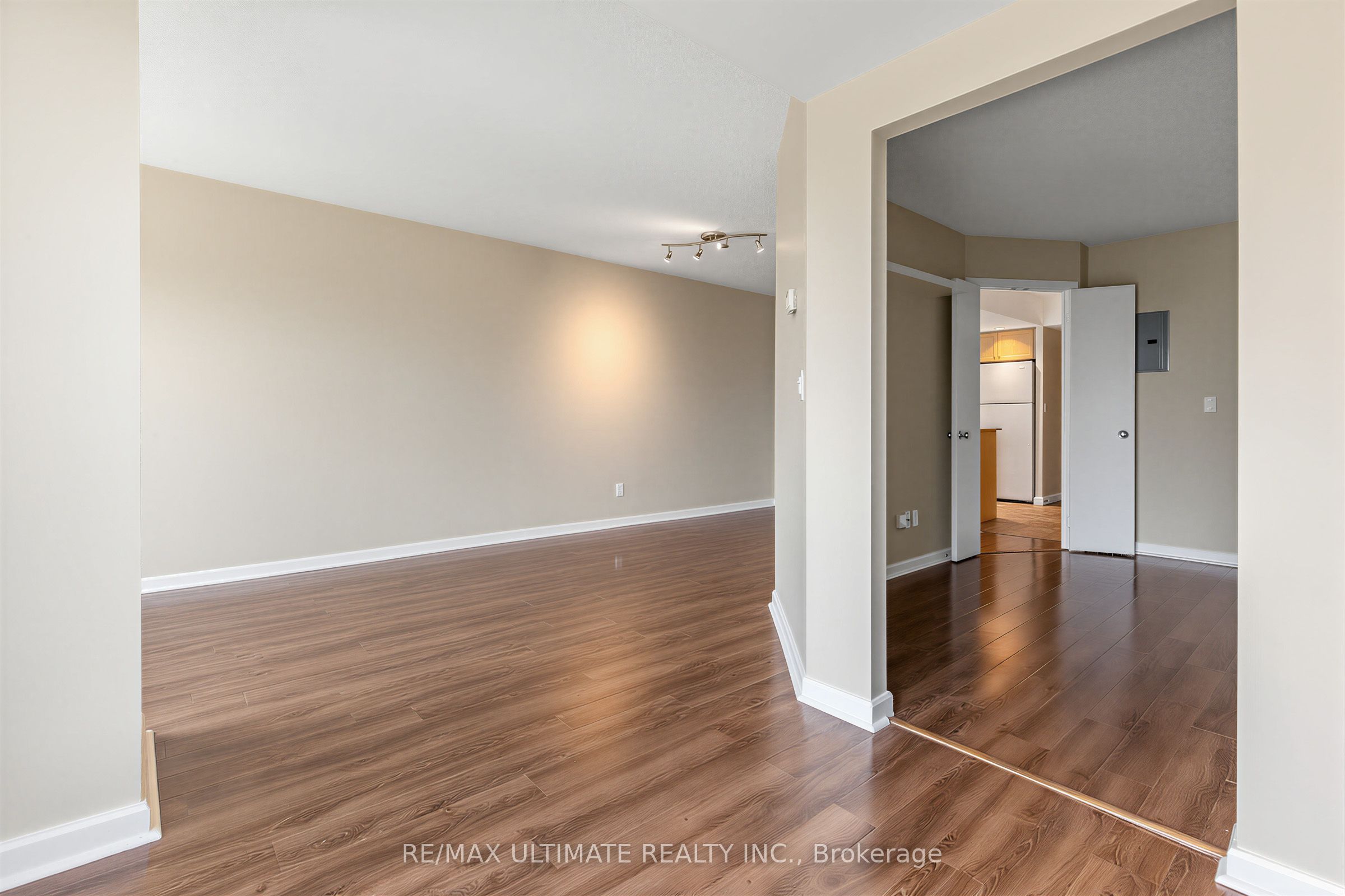 8 Park Road 1508 Property Photo 15