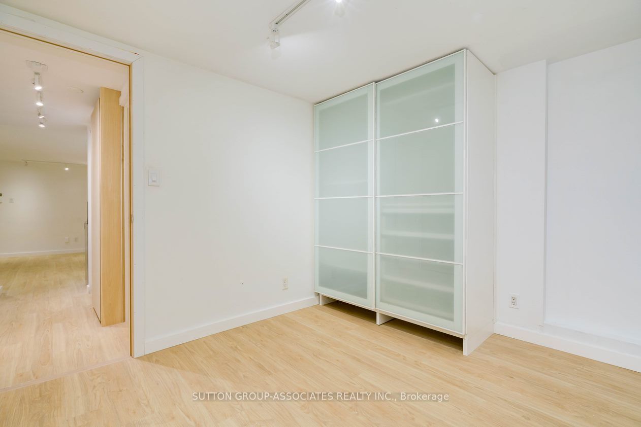 477 Brunswick Avenue Lower Property Photo 9