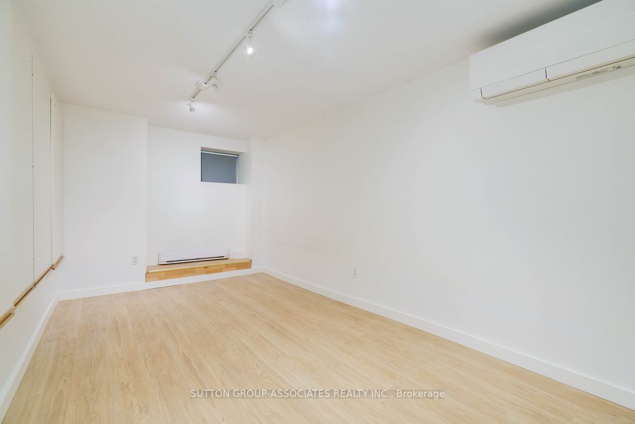 477 Brunswick Avenue Lower Property Photo 11