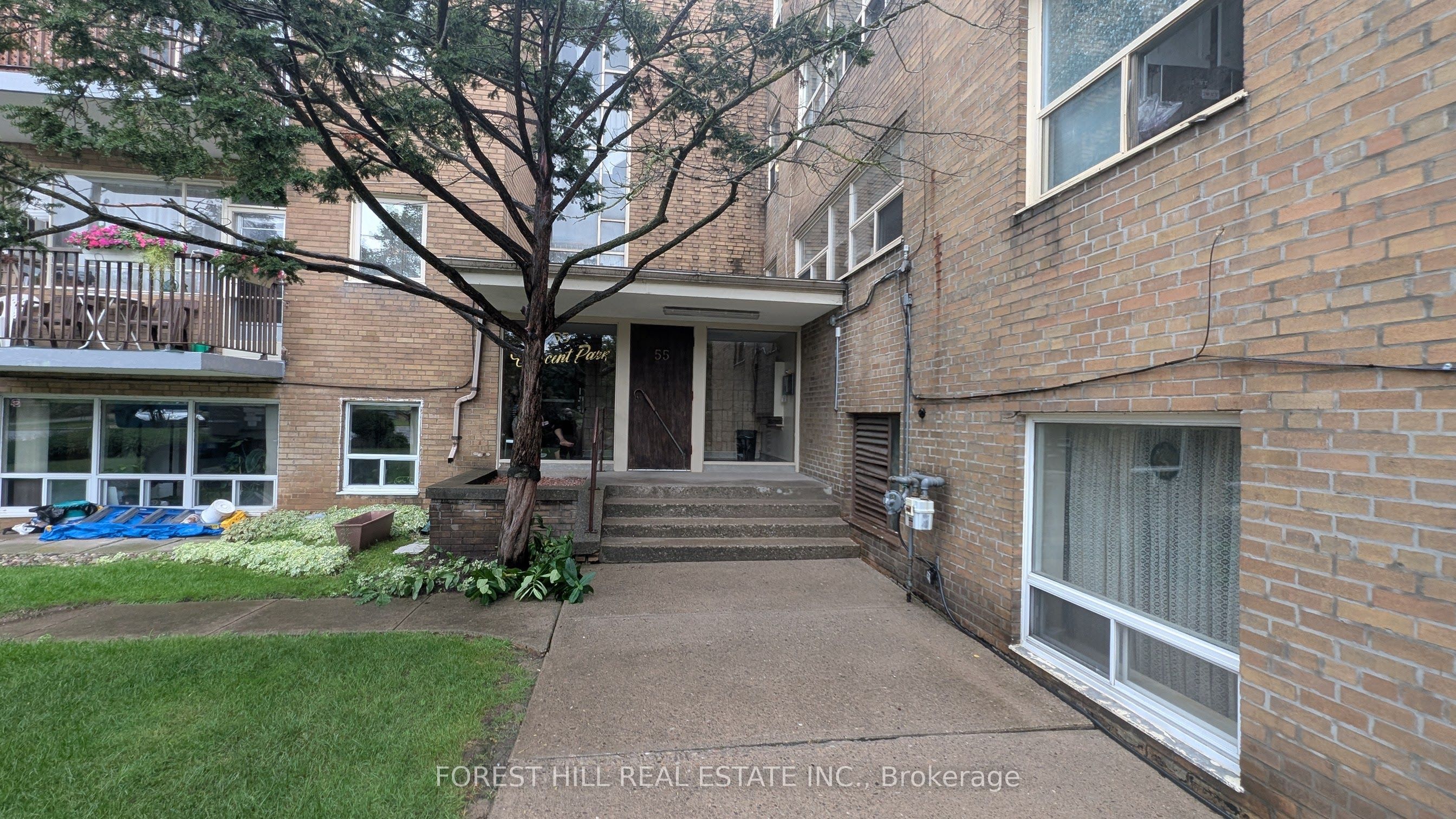 55 Neptune Drive 305 Property Photo 1