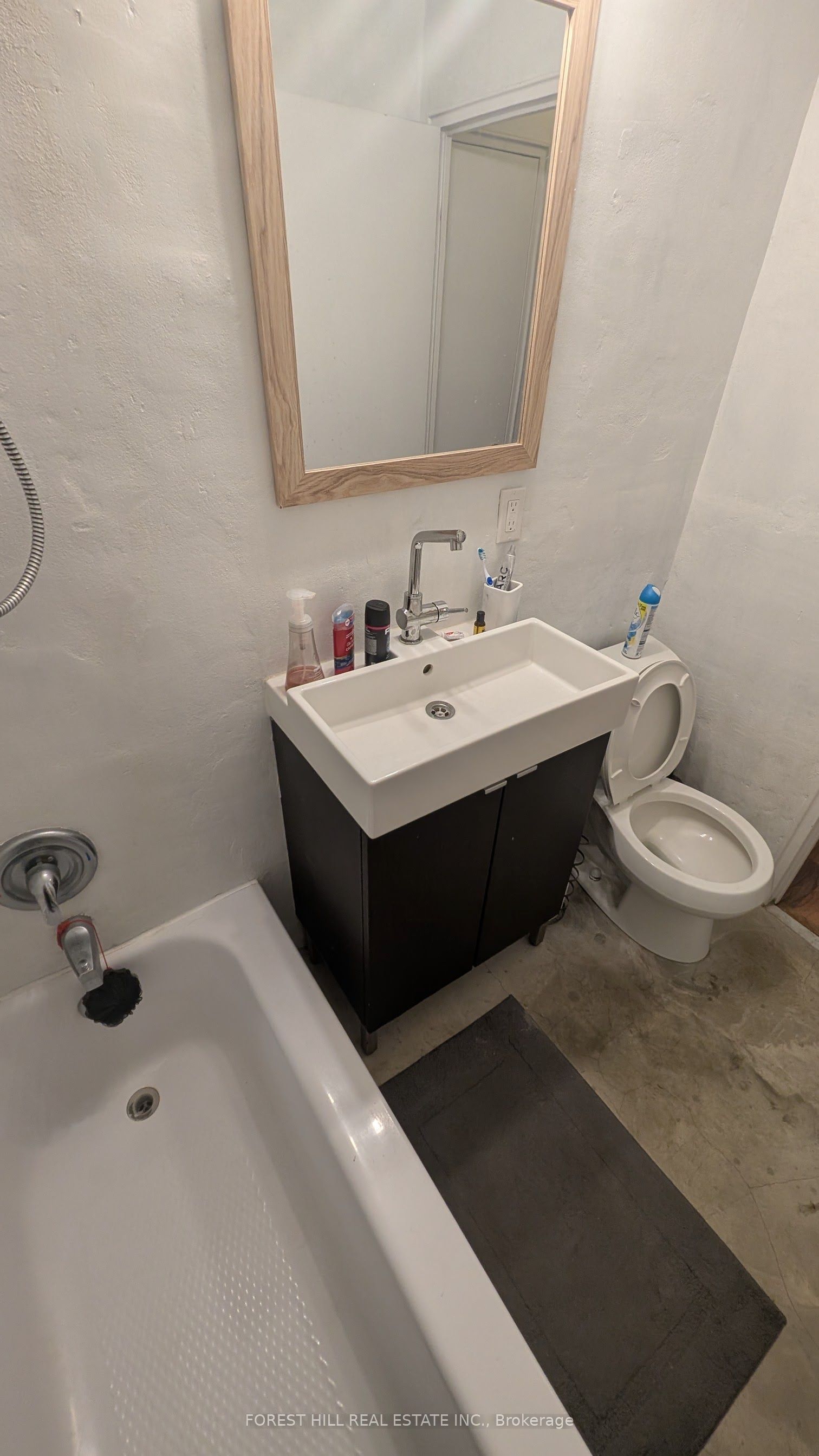 55 Neptune Drive 305 Property Photo 8