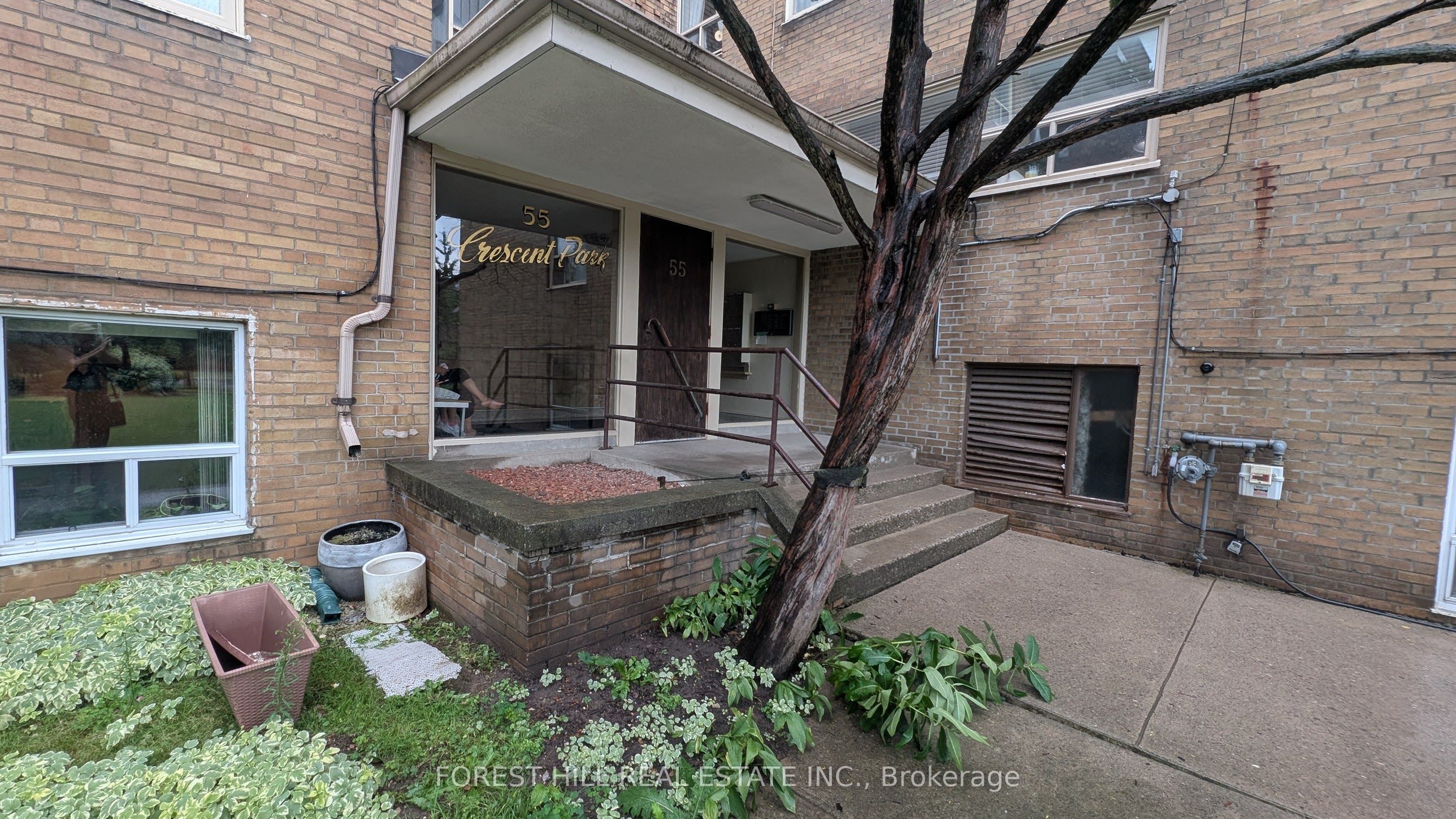 55 Neptune Drive 305 Property Photo 15