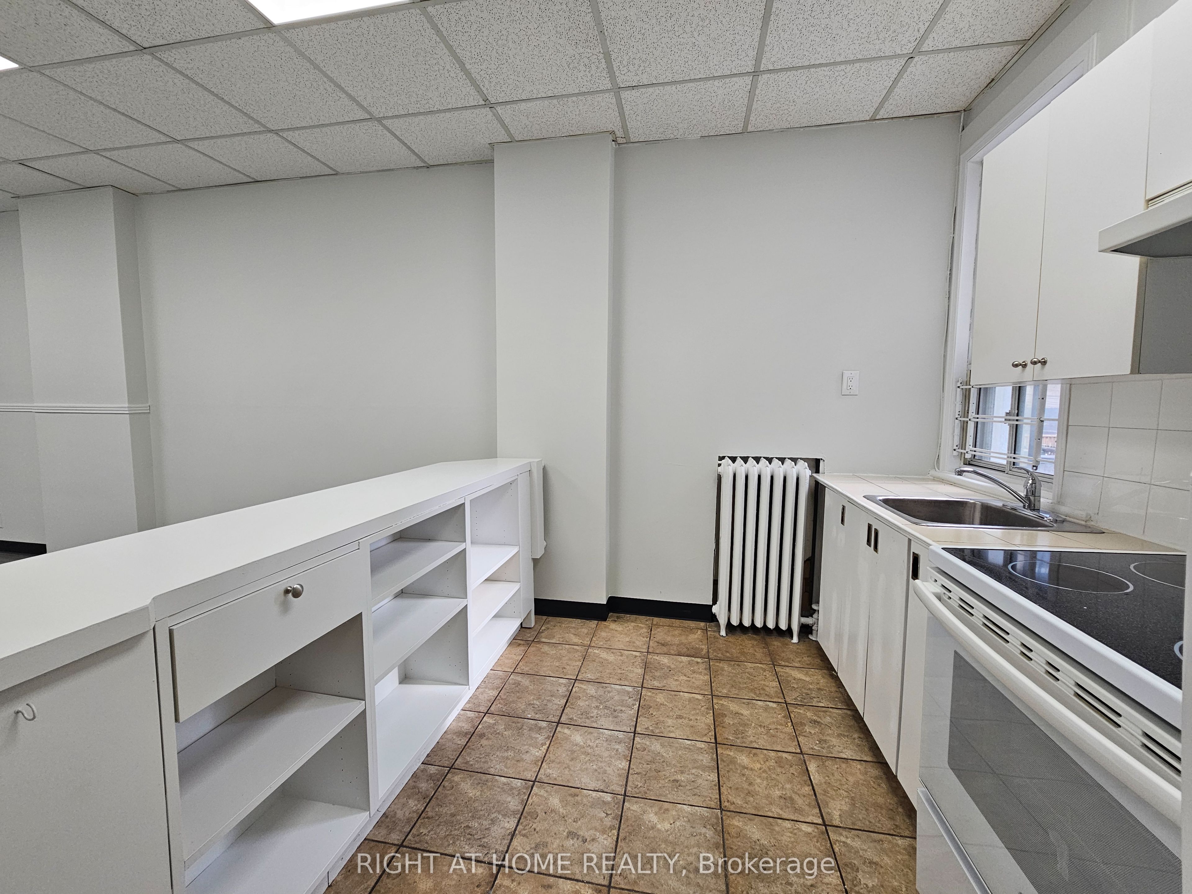 516 Yonge Street 2 Property Photo 6