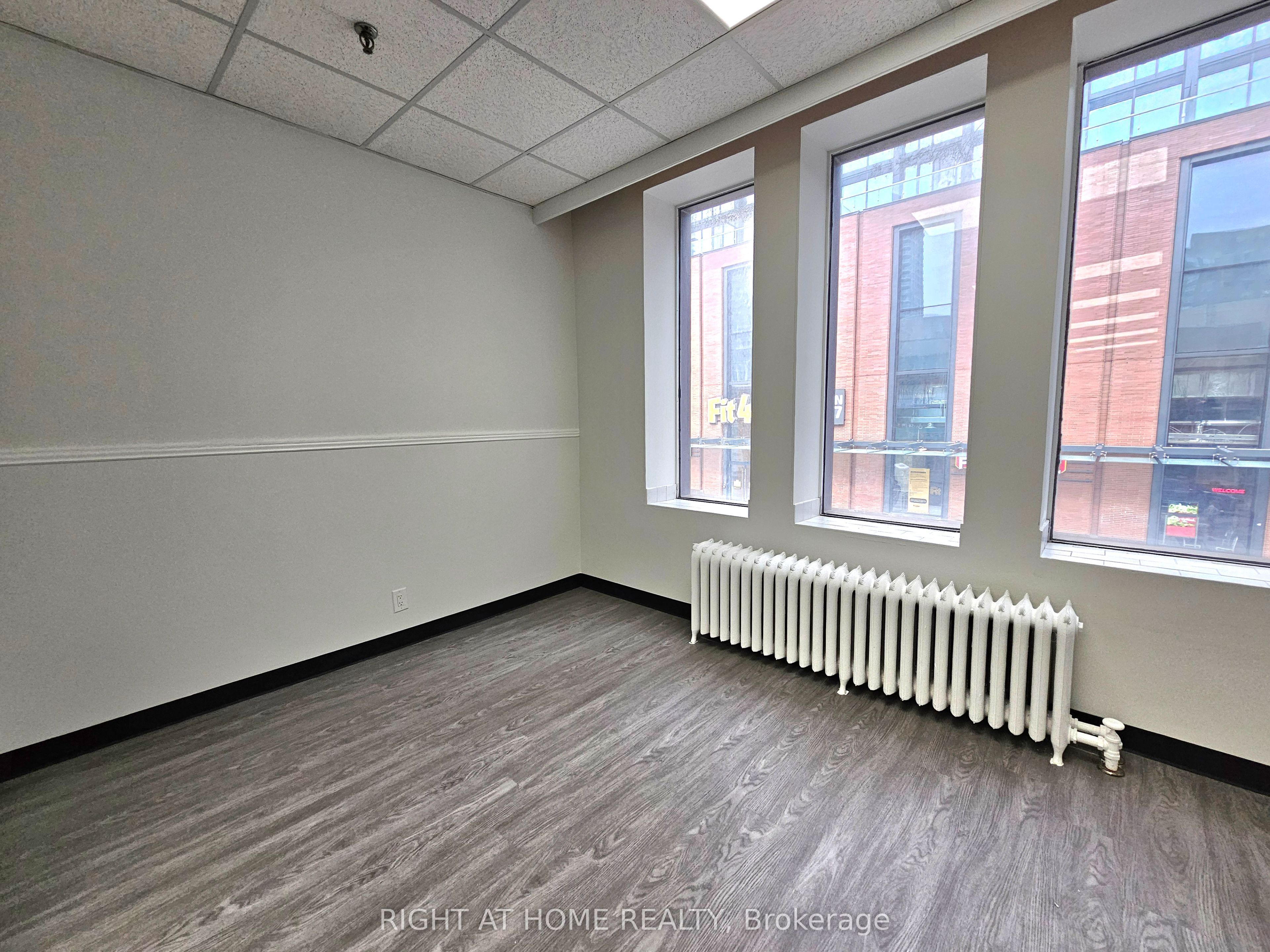 516 Yonge Street 2 Property Photo 15