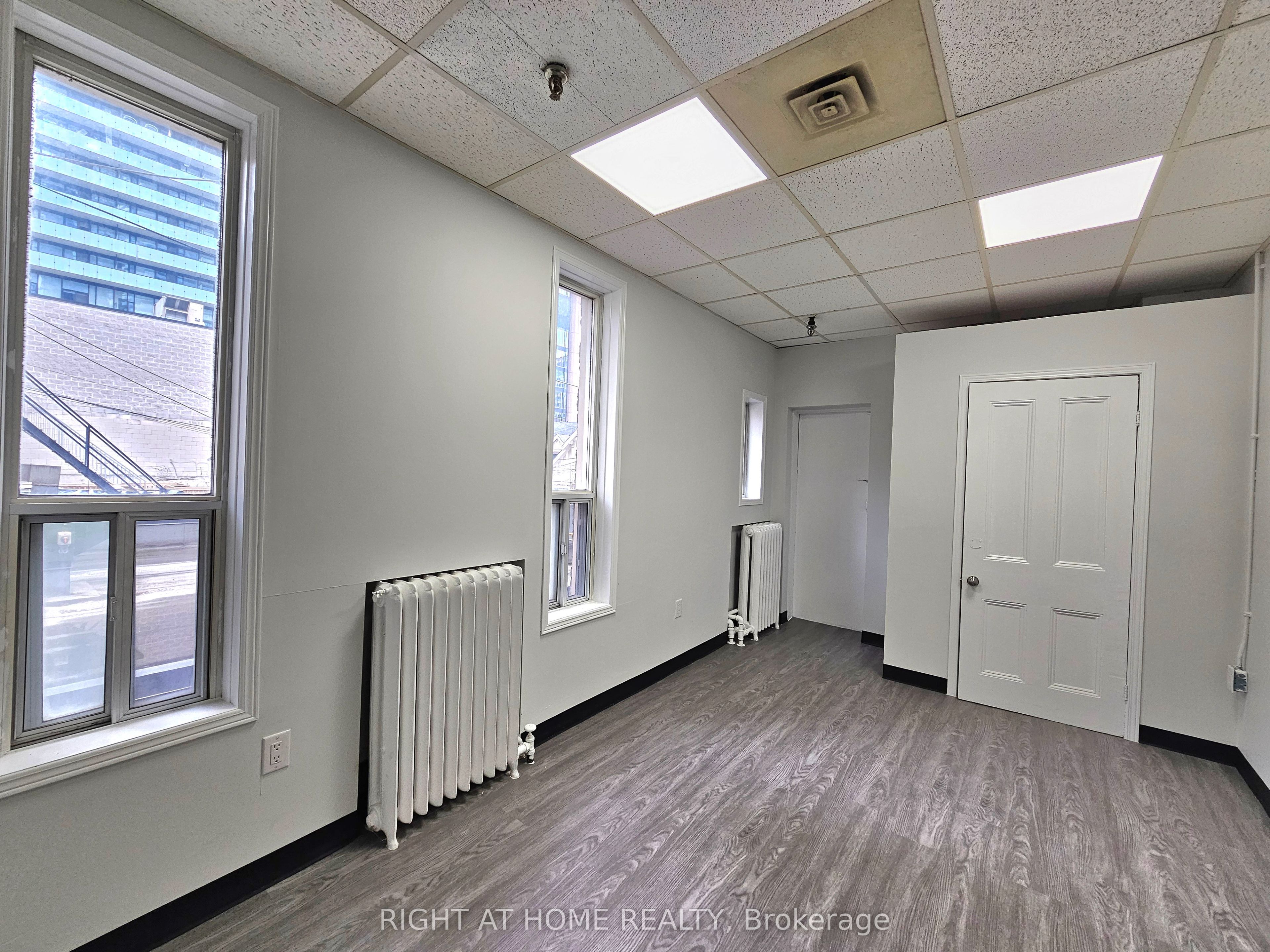 516 Yonge Street 2 Property Photo 18