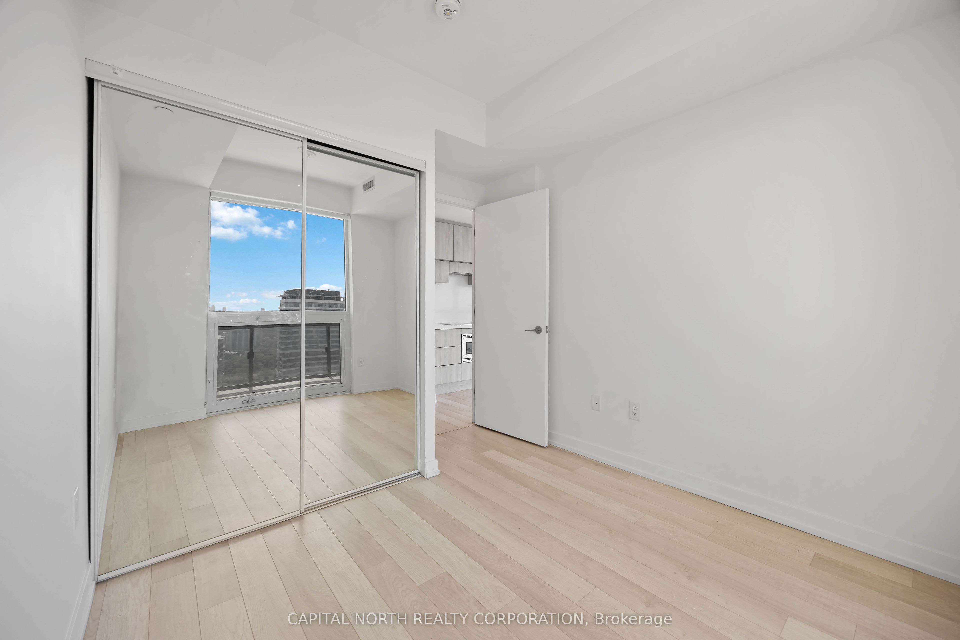 39 Roehampton Avenue 3103 Property Photo 24