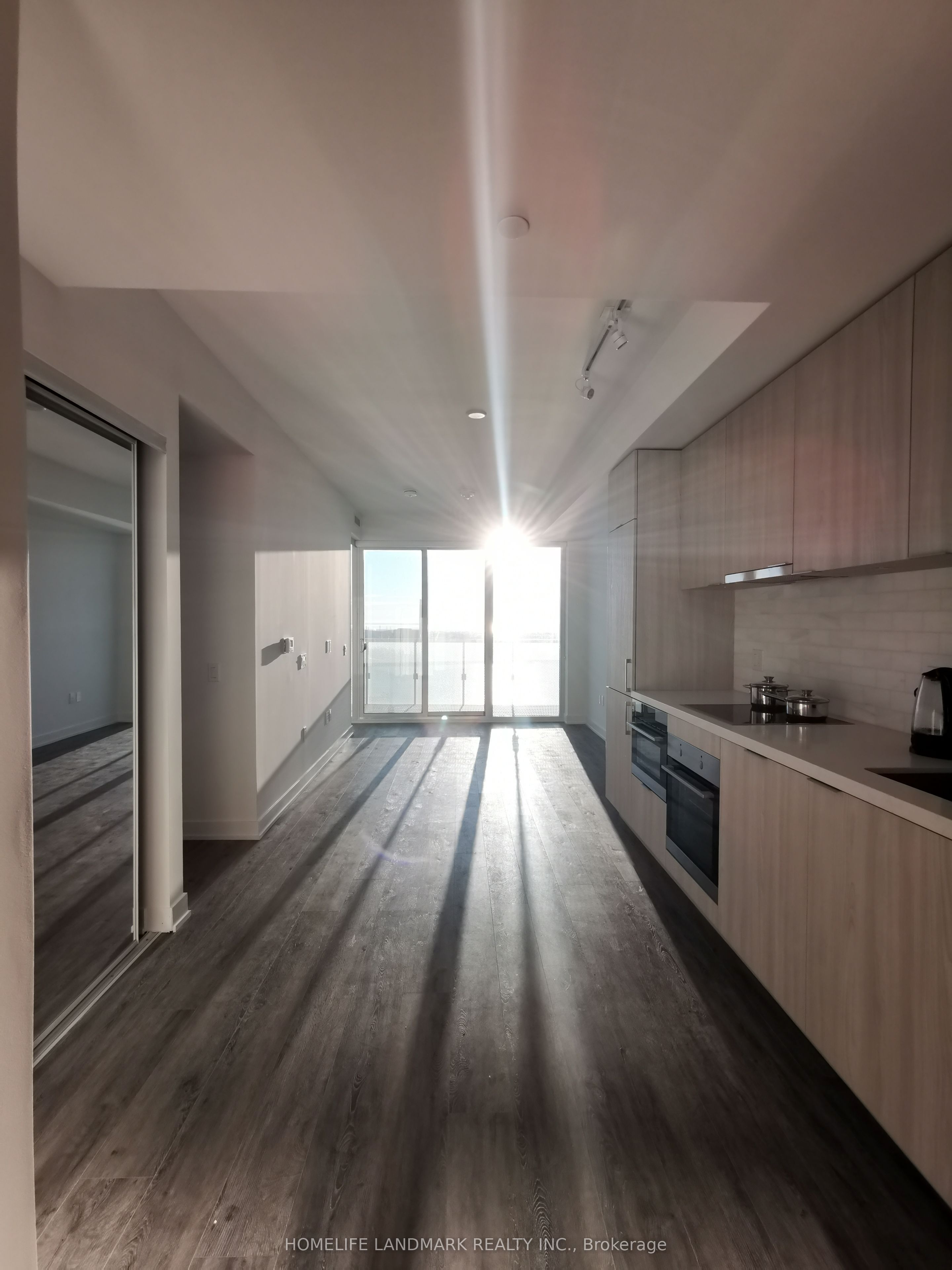 15 Queens Quay E 3201 Property Photo 4