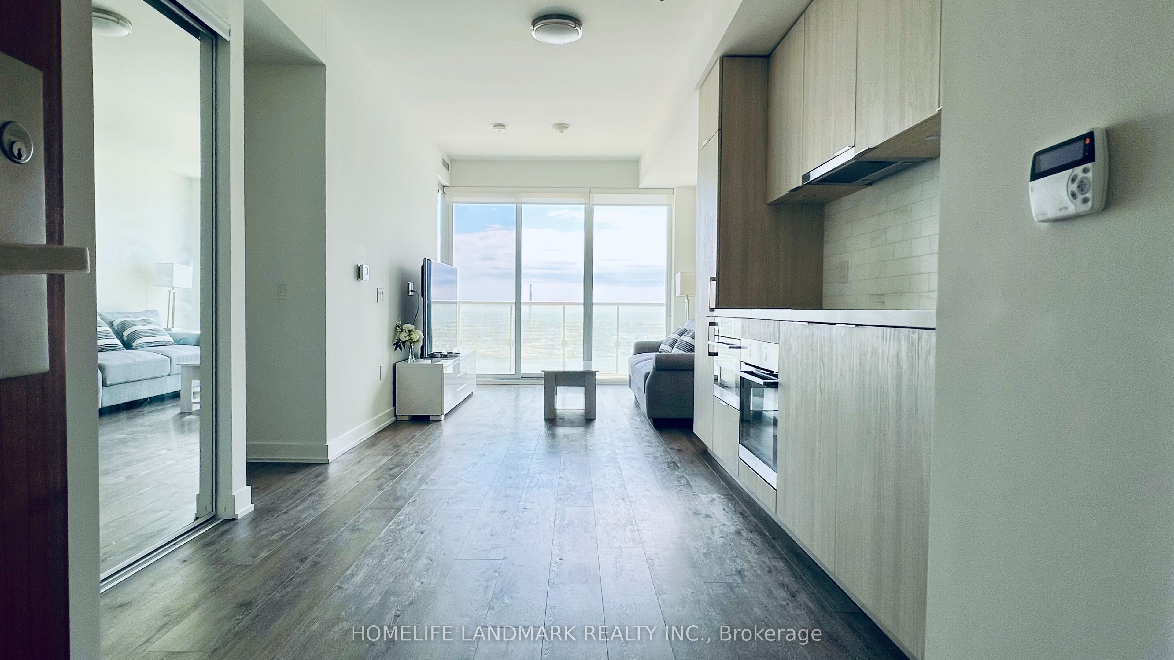 15 Queens Quay E 3201 Property Photo 5