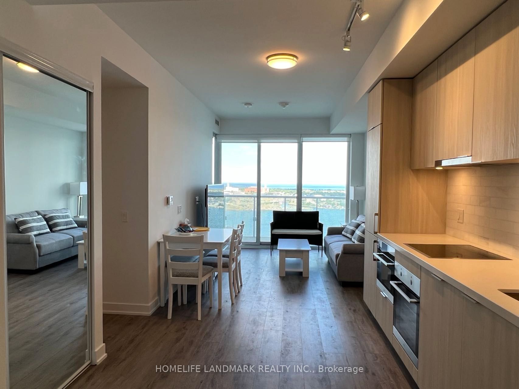 15 Queens Quay E 3201 Property Photo 6