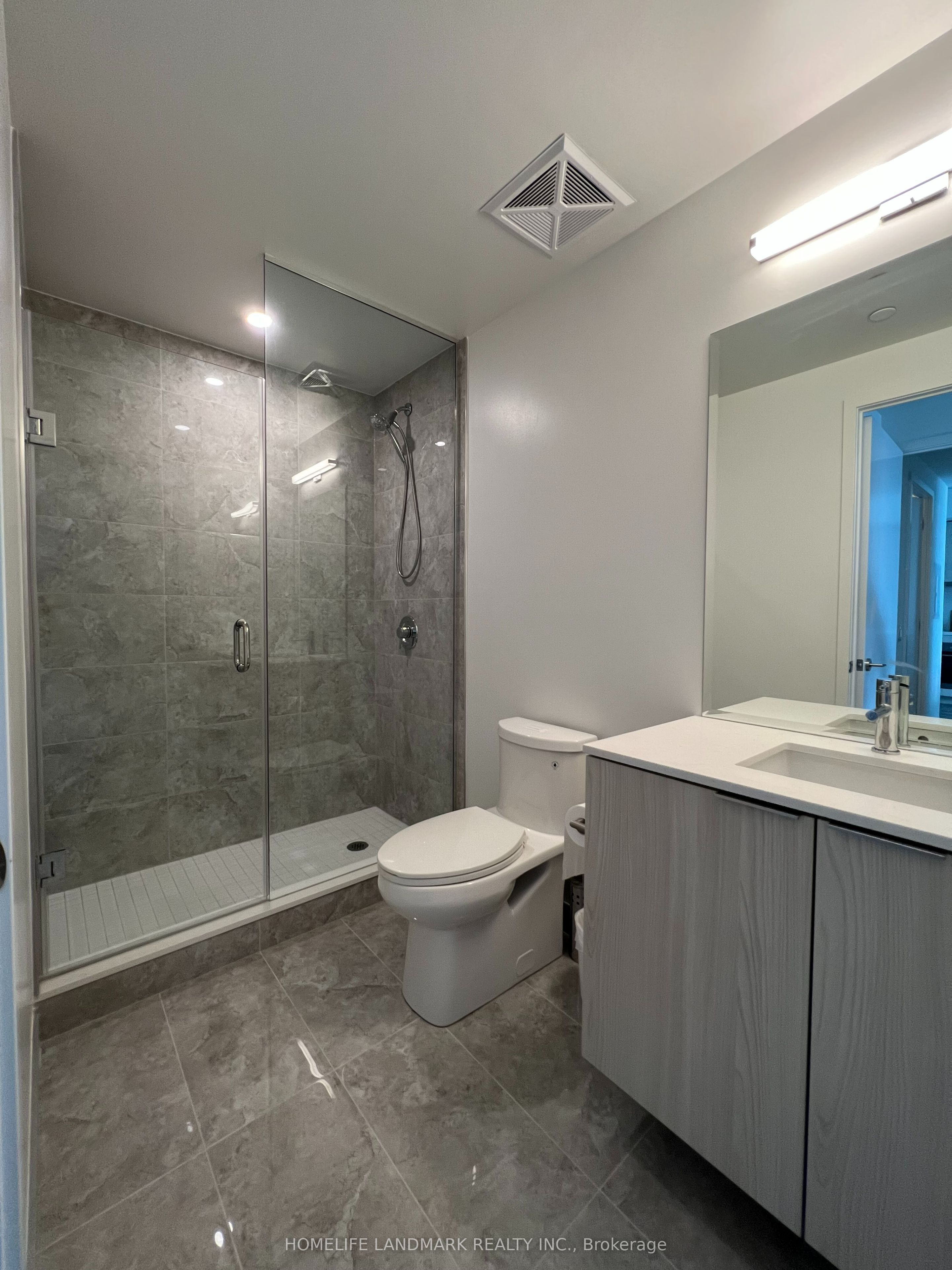 15 Queens Quay E 3201 Property Photo 12