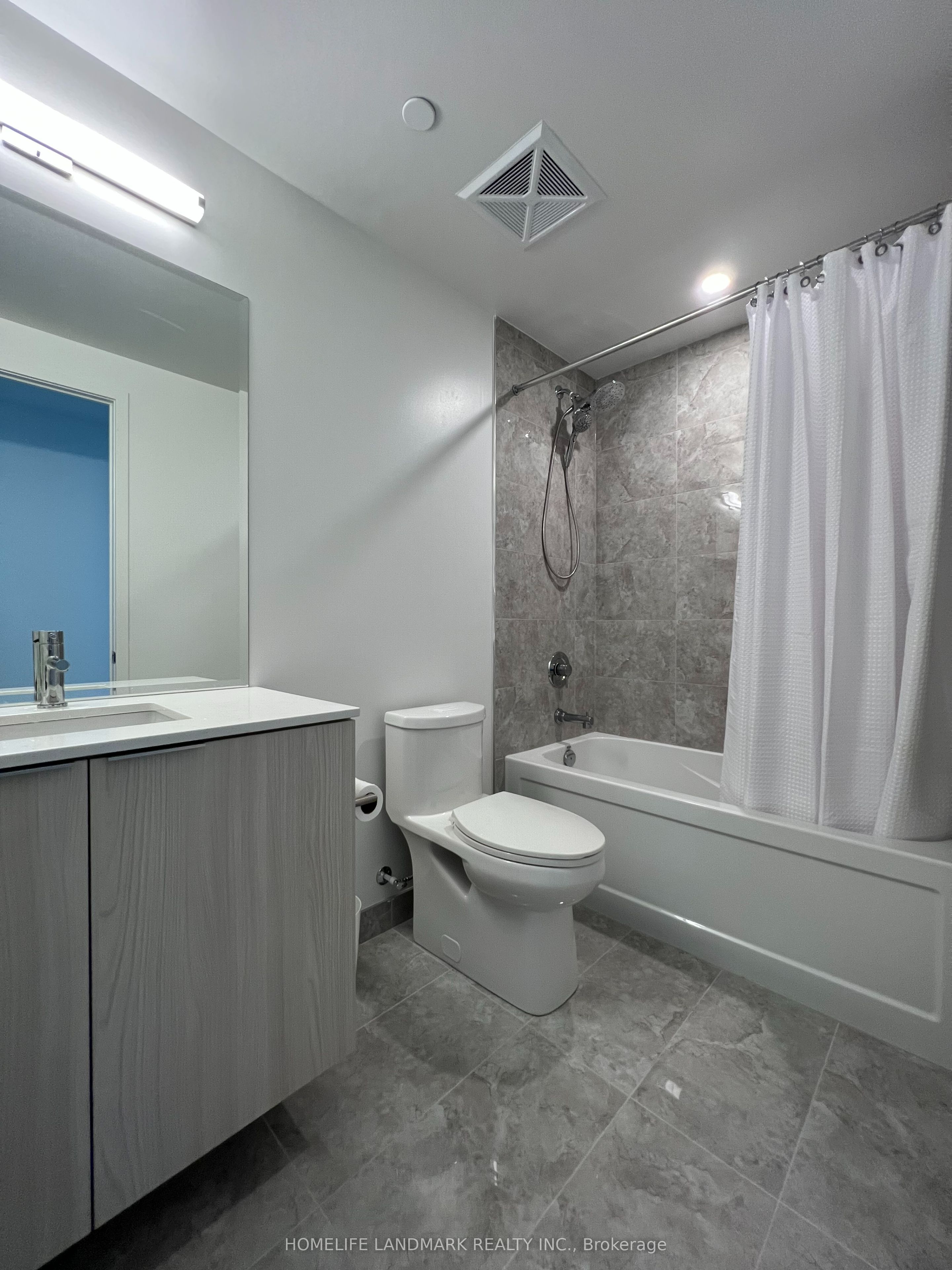 15 Queens Quay E 3201 Property Photo 15