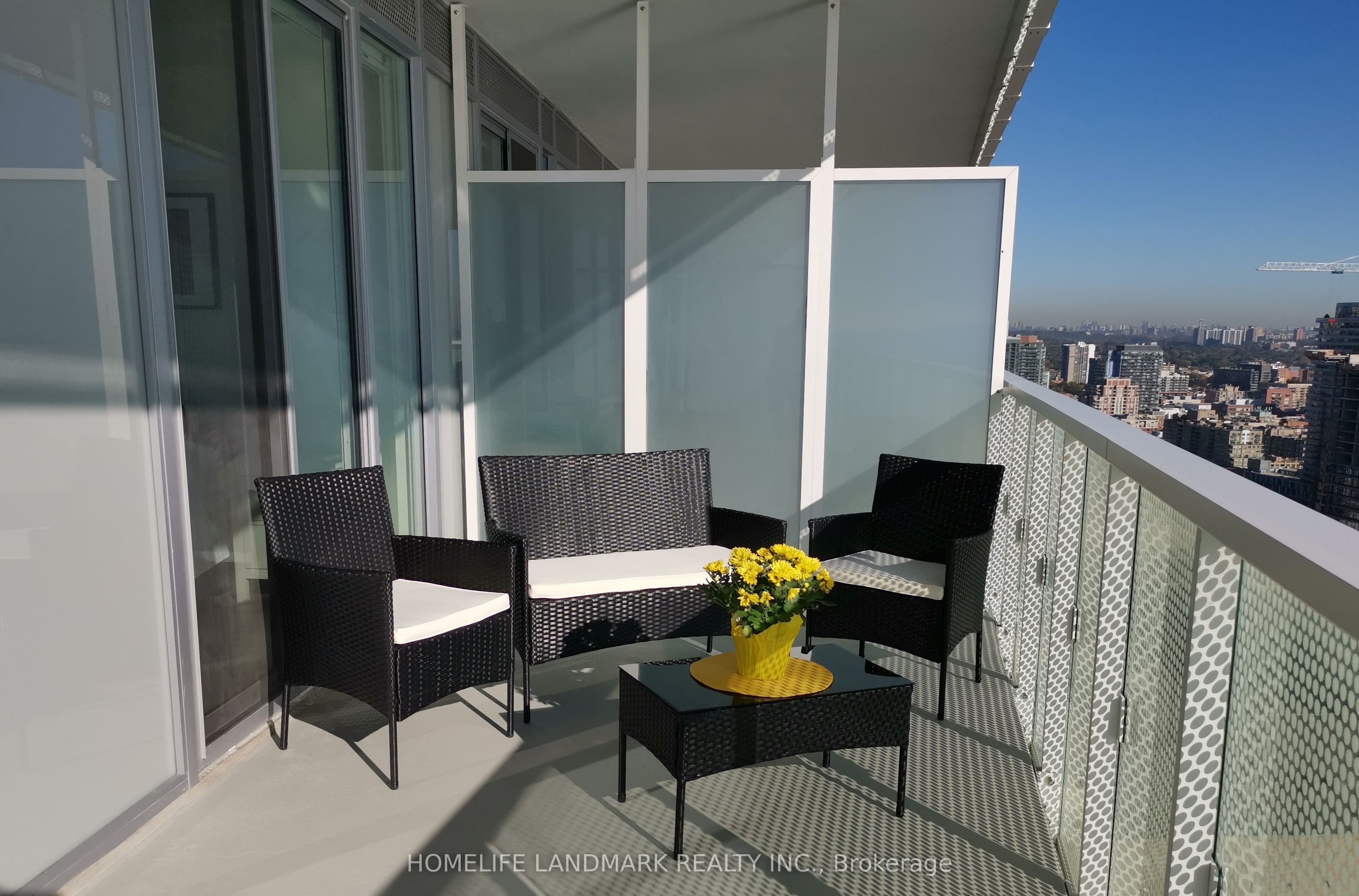 15 Queens Quay E 3201 Property Photo 17