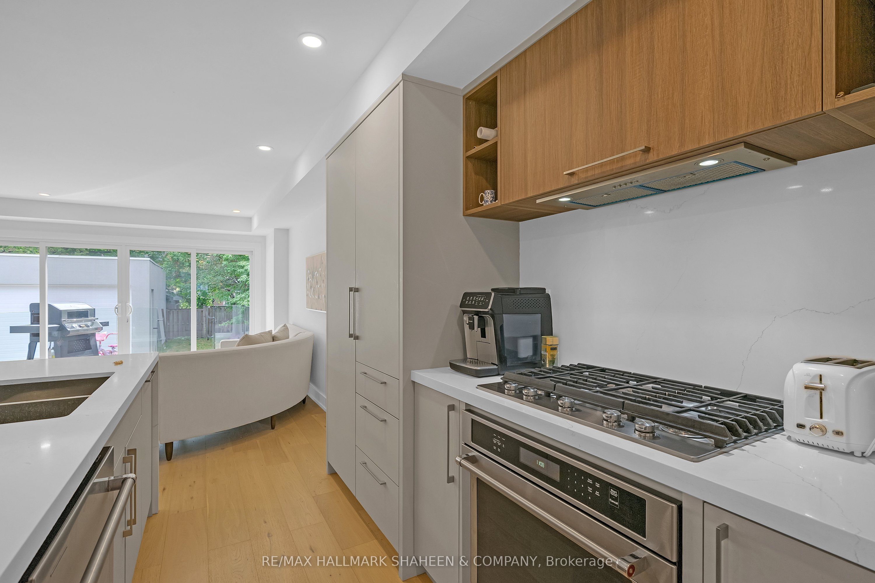 207 Sutherland Drive Property Photo 13