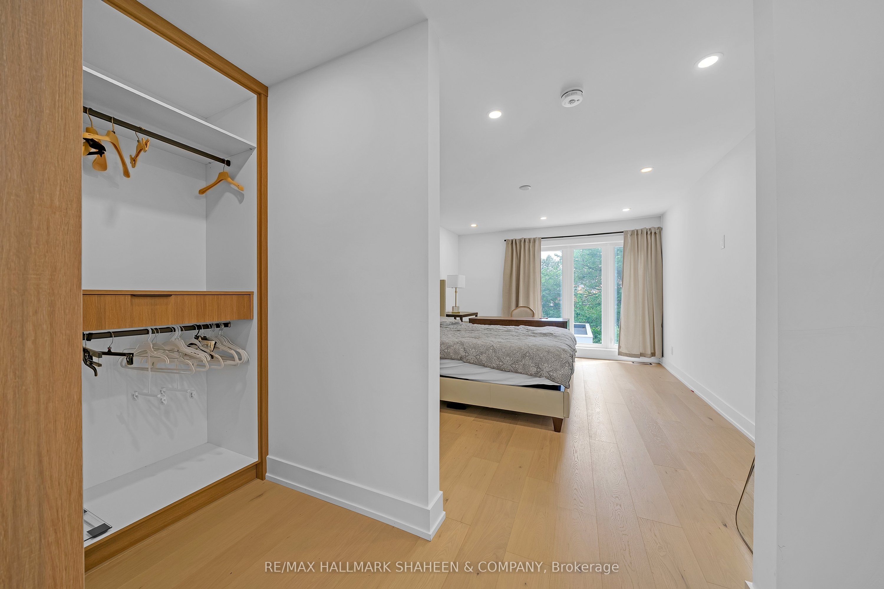 207 Sutherland Drive Property Photo 20