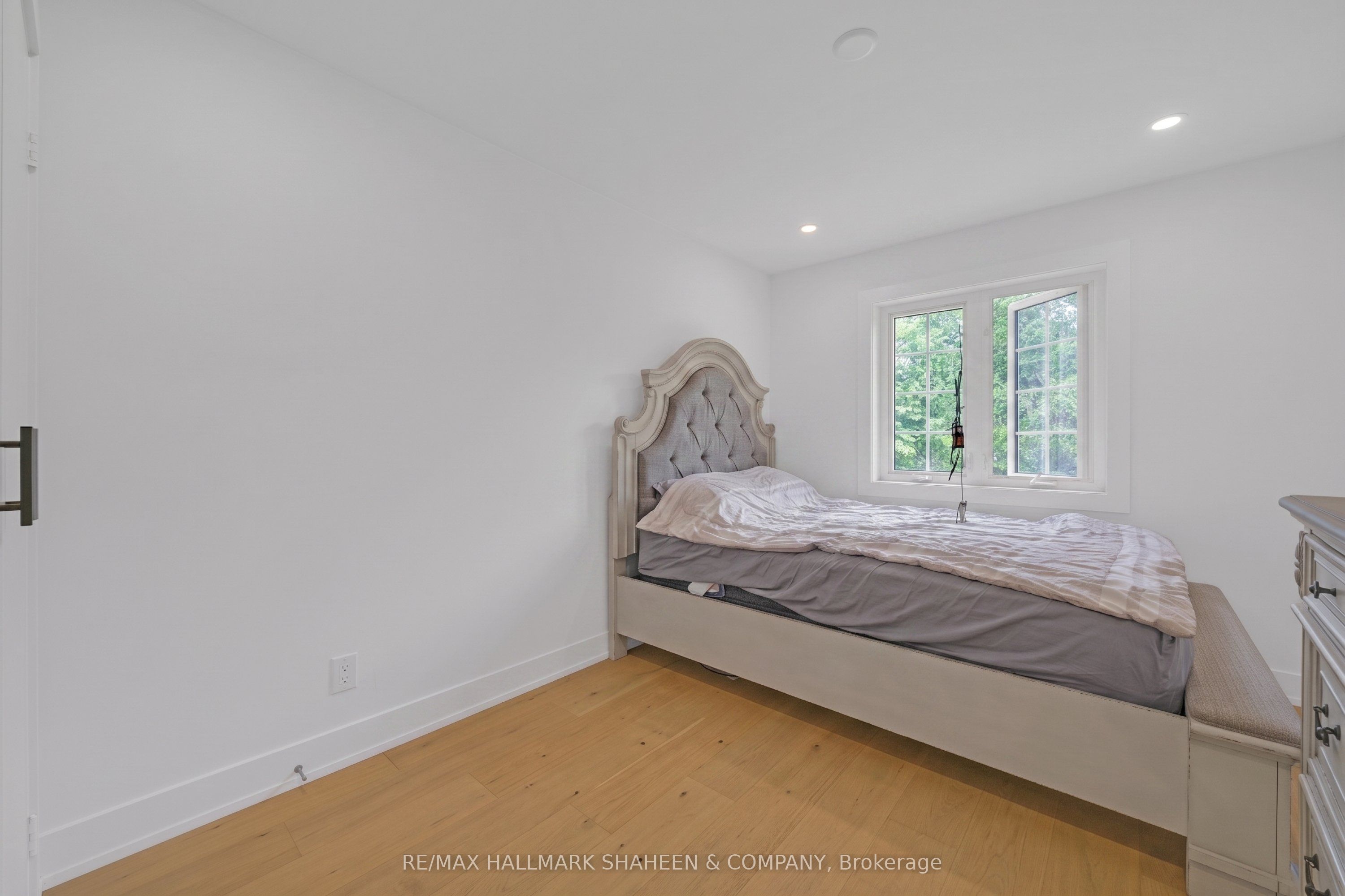 207 Sutherland Drive Property Photo 30