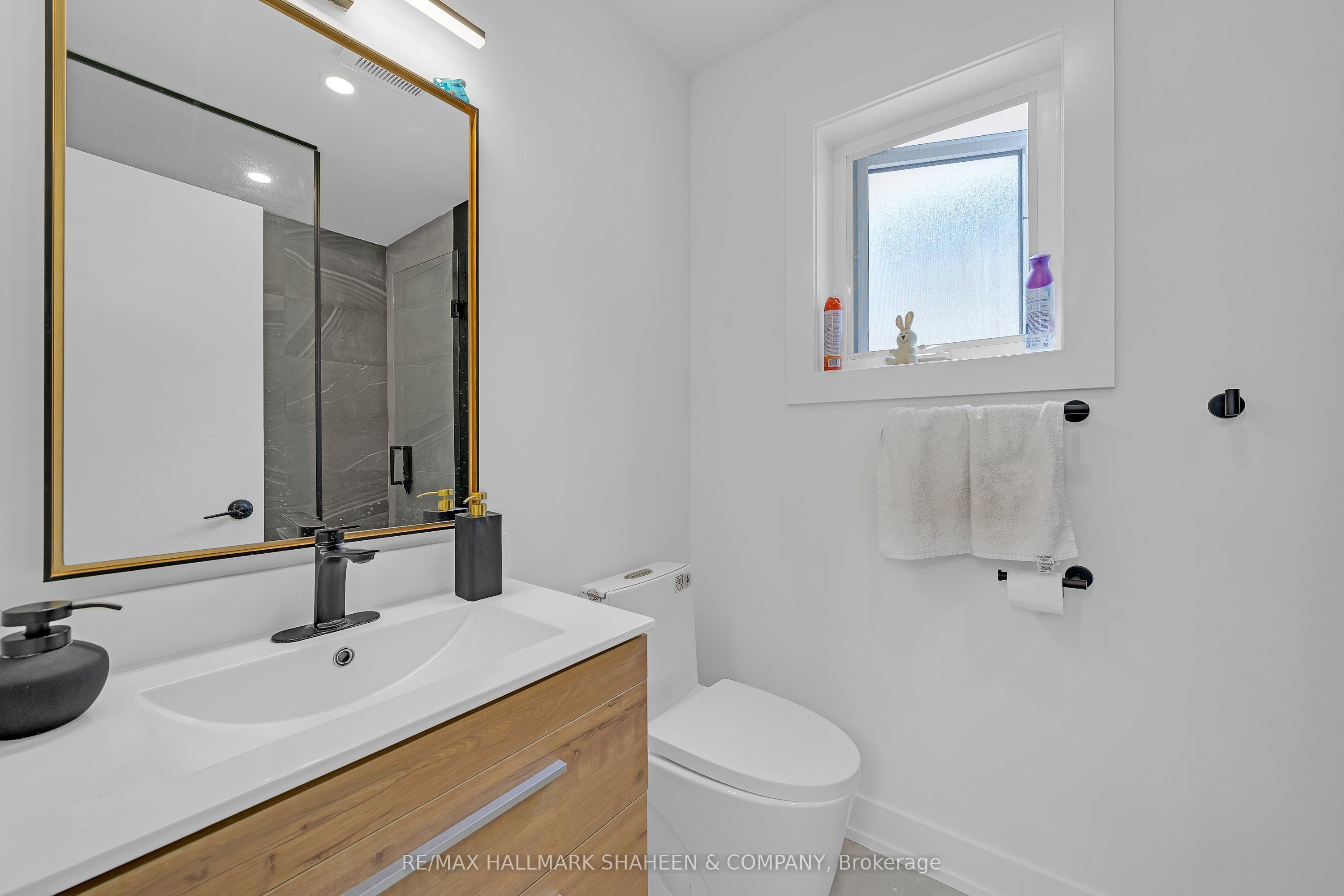 207 Sutherland Drive Property Photo 34