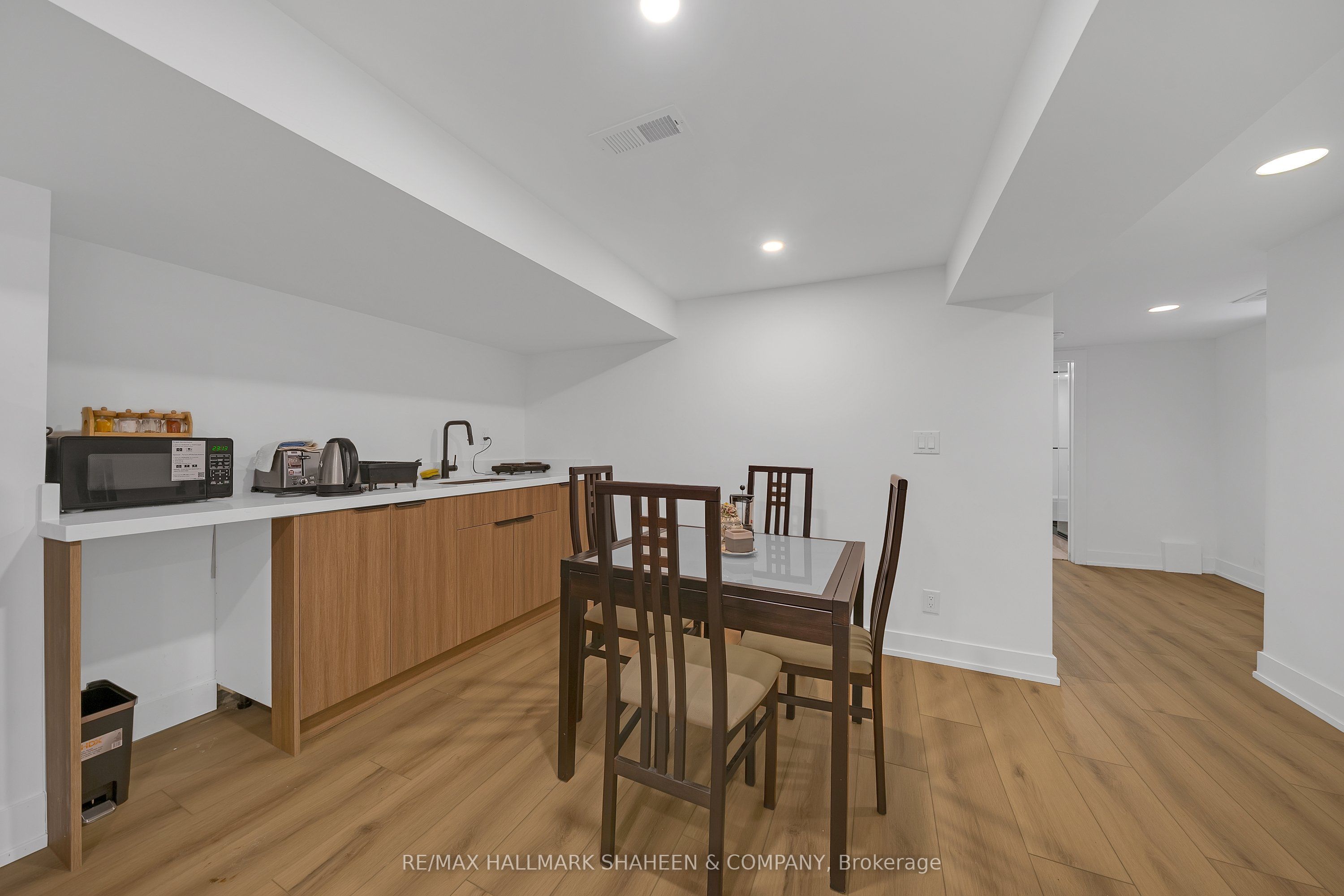 207 Sutherland Drive Property Photo 39