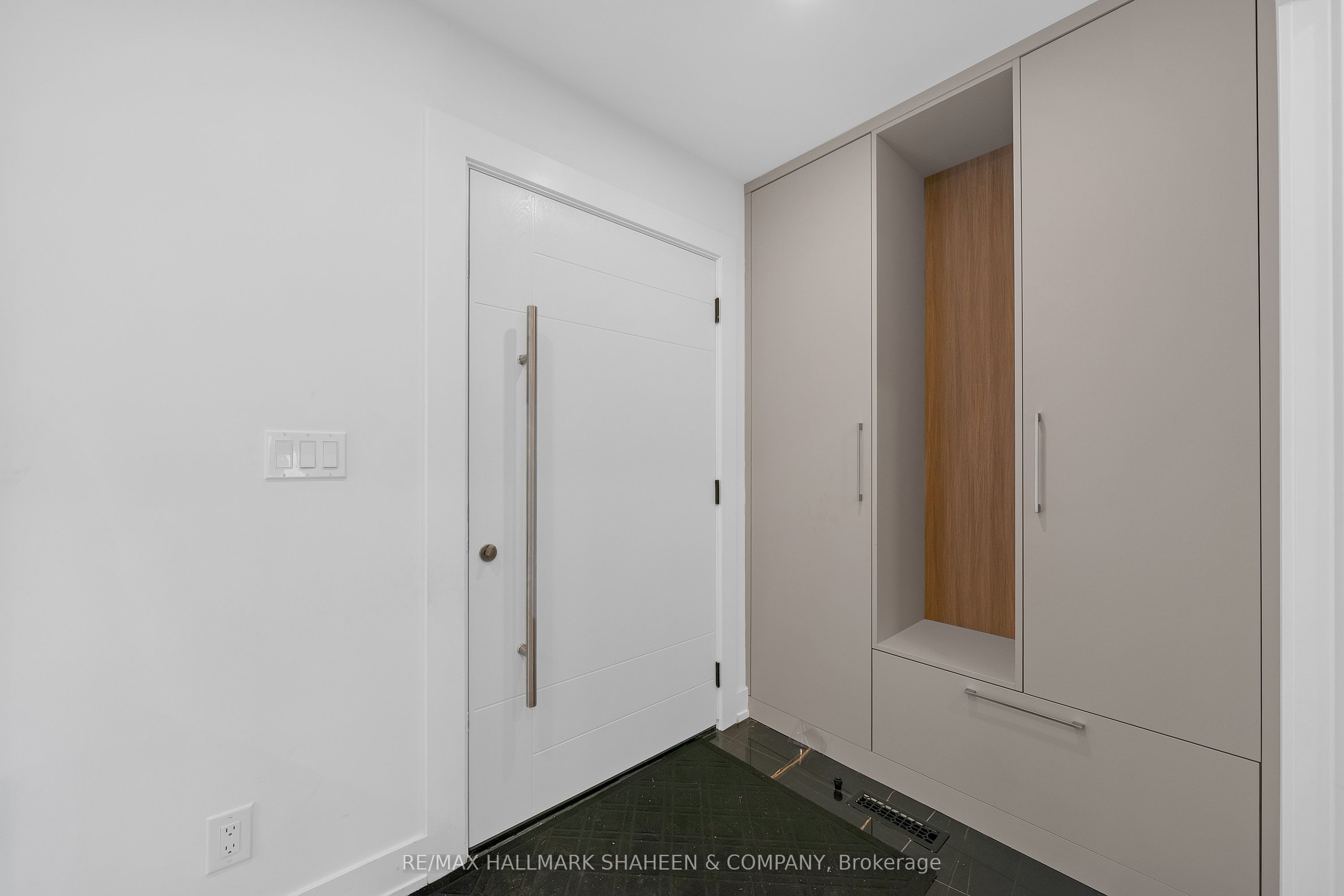 207 Sutherland Drive Property Photo 46