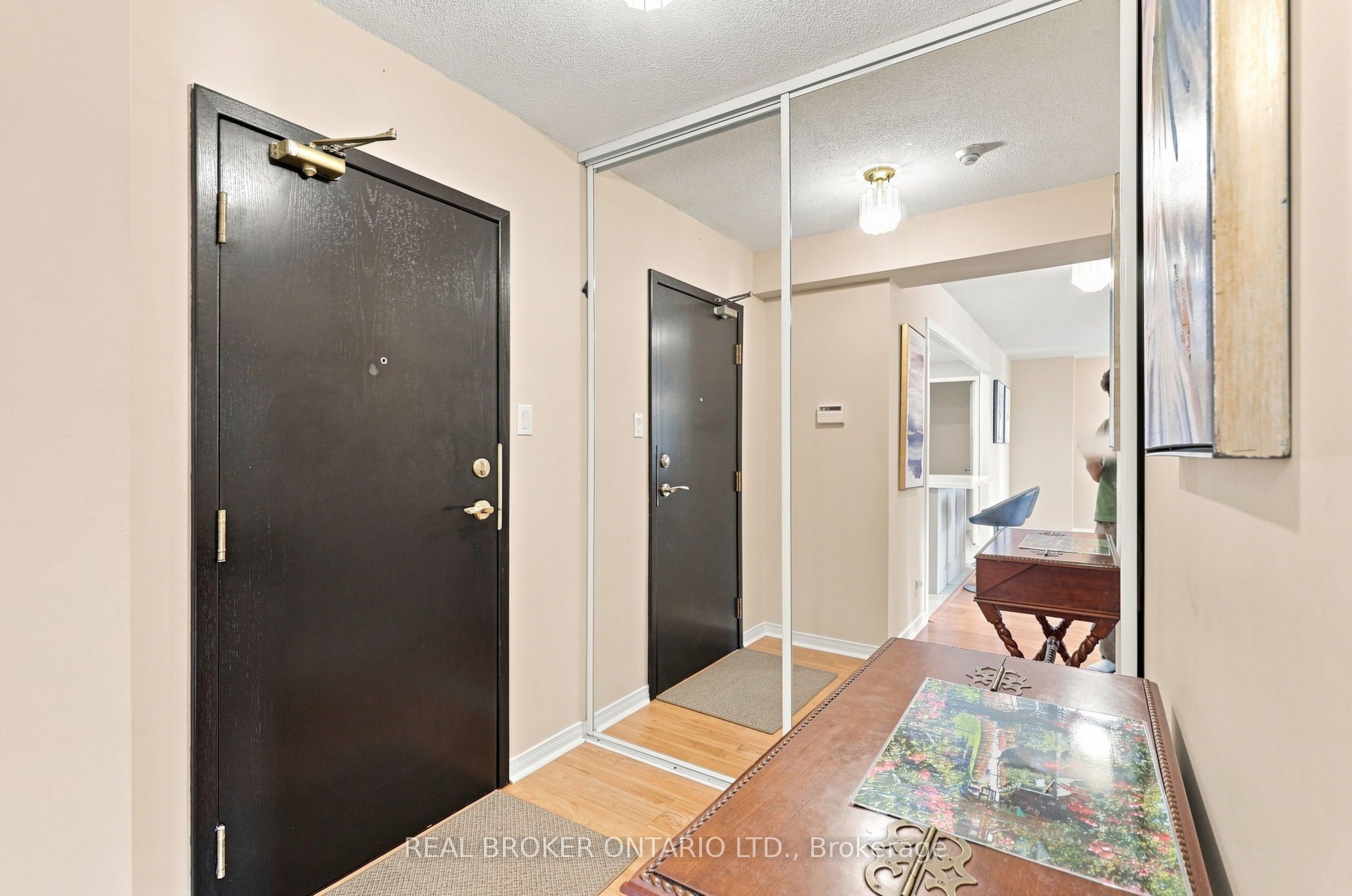 205 Wynford Drive 2207 Property Photo 3