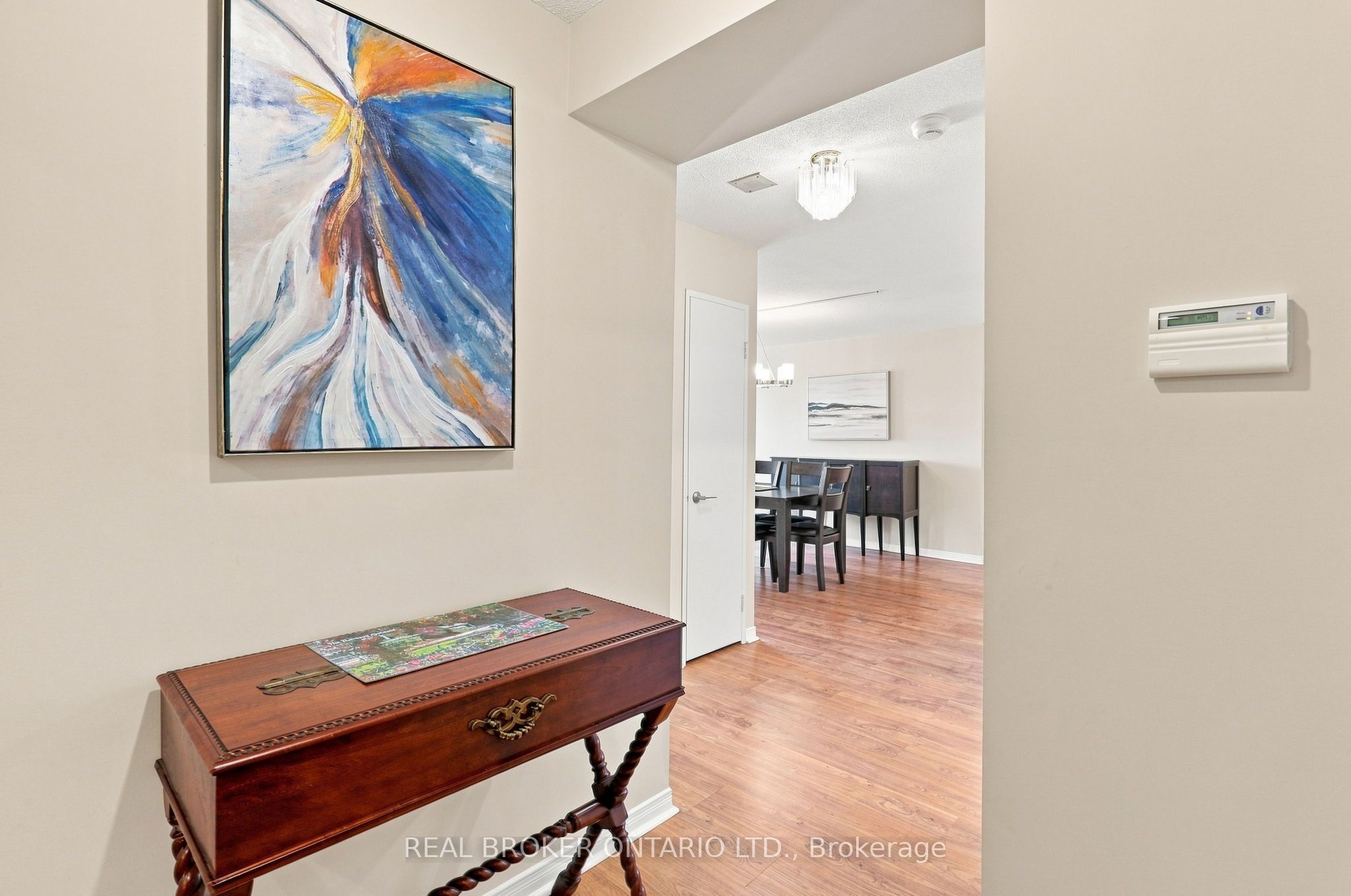 205 Wynford Drive 2207 Property Photo 4