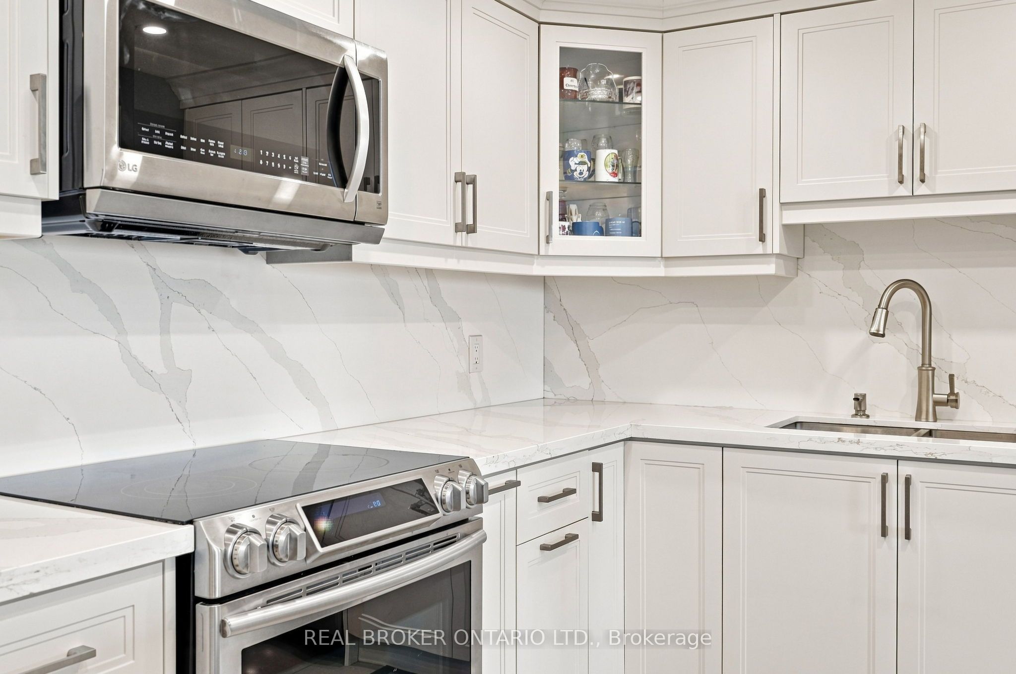 205 Wynford Drive 2207 Property Photo 8