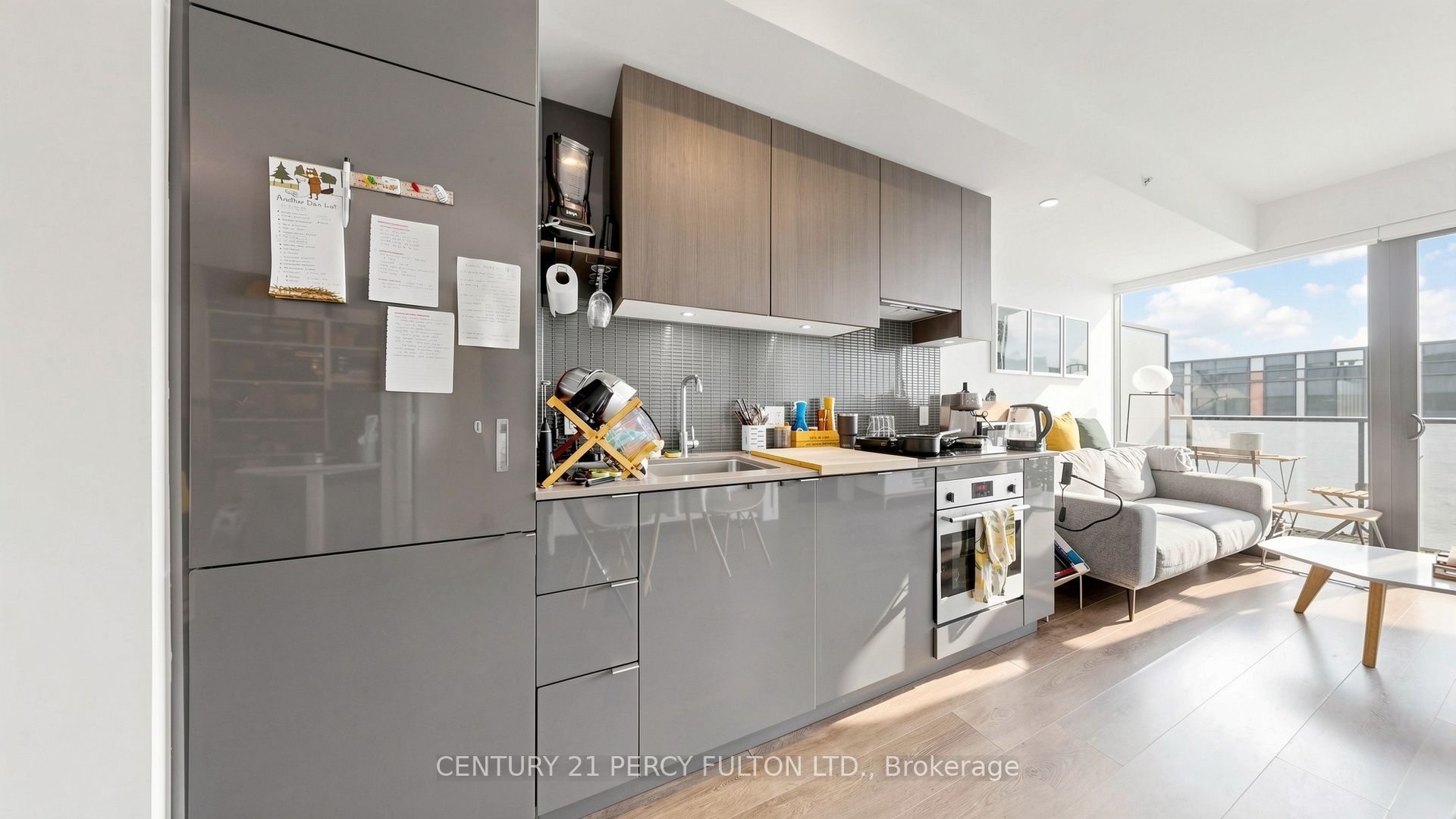 161 Roehampton Avenue 4207 Property Photo 16