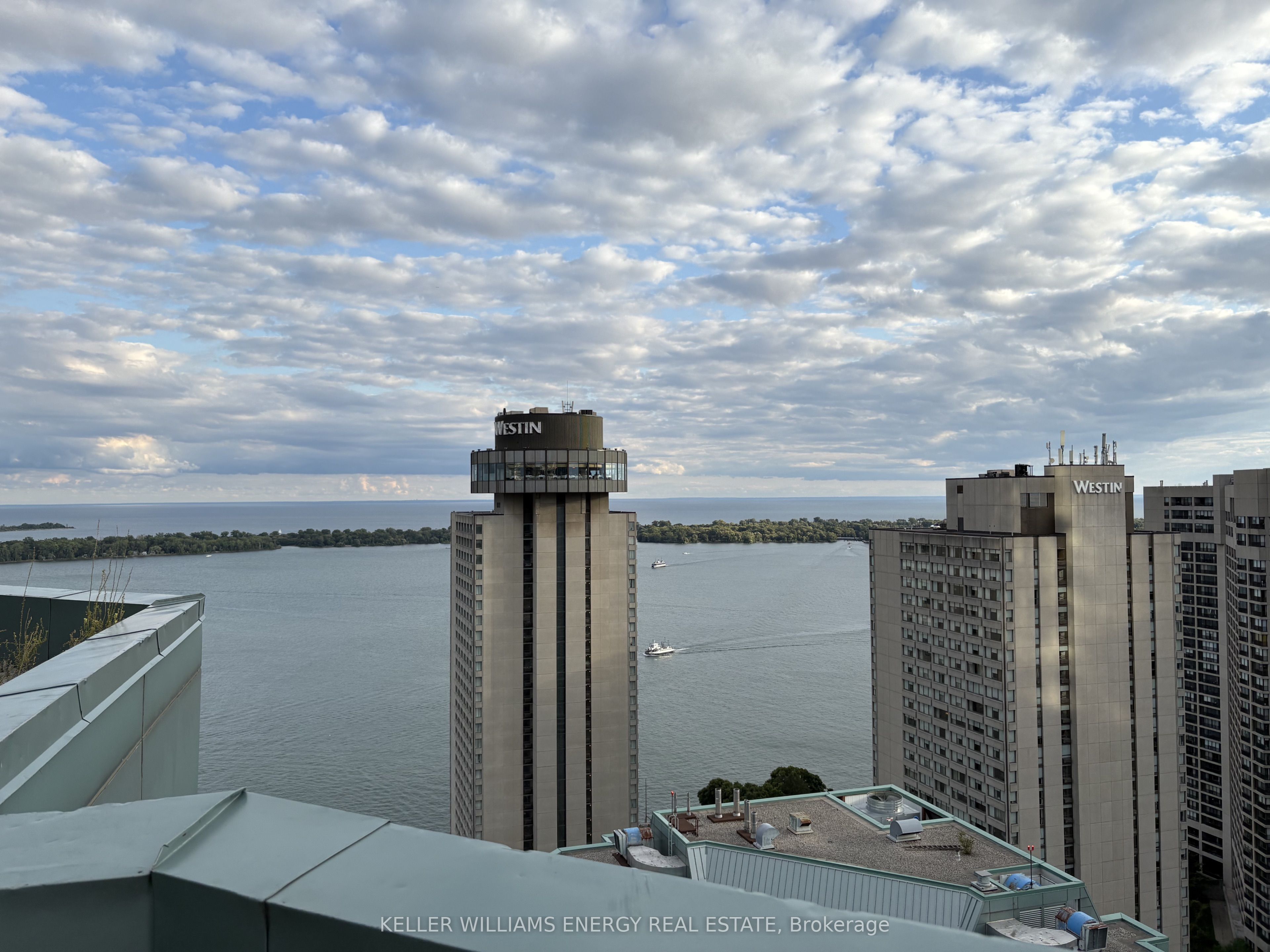 10 Yonge Street 1604 Property Photo 37