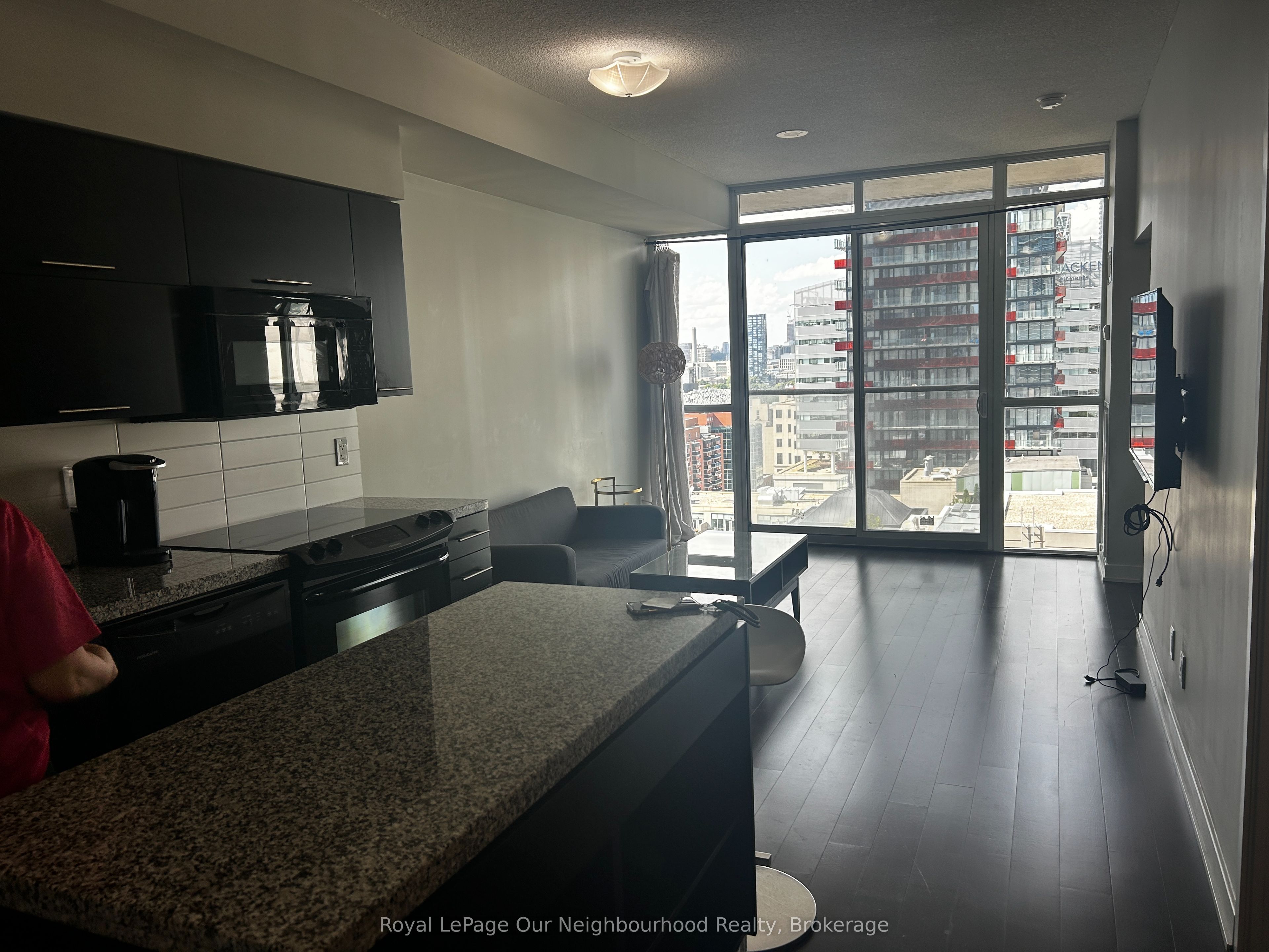 126 Simcoe Street 2106 Property Photo 8