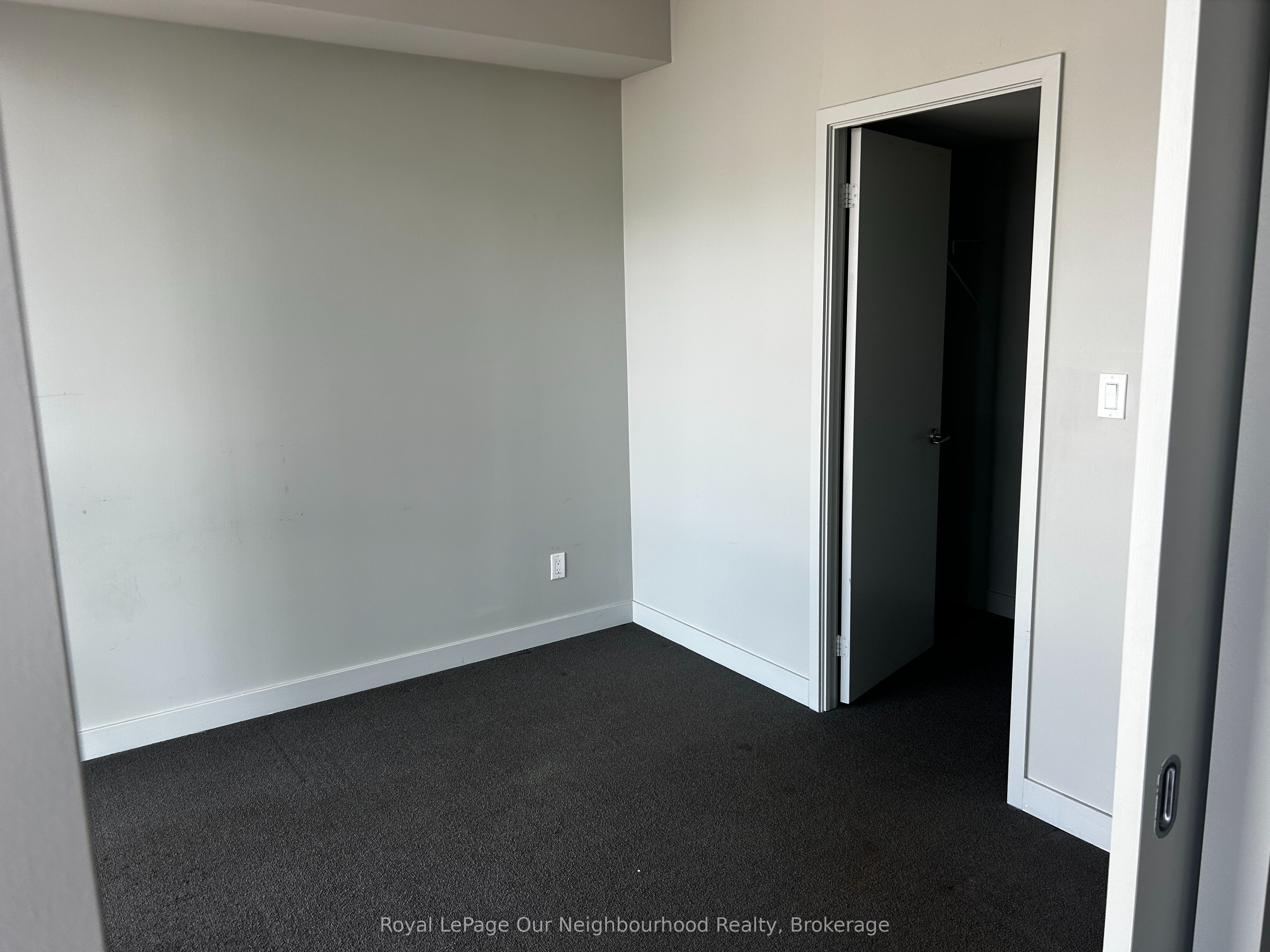 126 Simcoe Street 2106 Property Photo 11