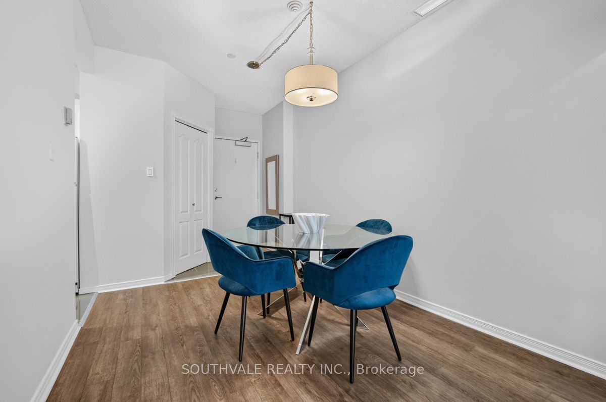 393 King St. W 1107 Property Photo 18