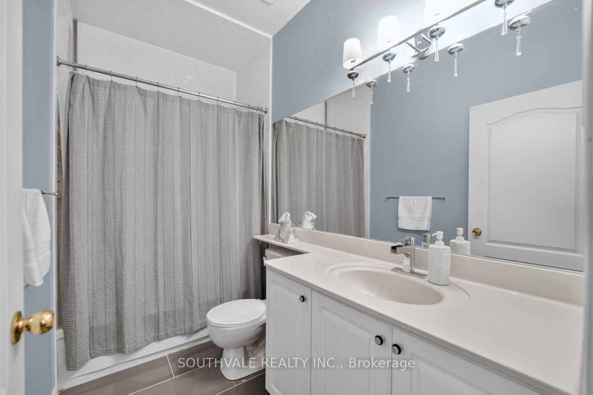 393 King St. W 1107 Property Photo 24