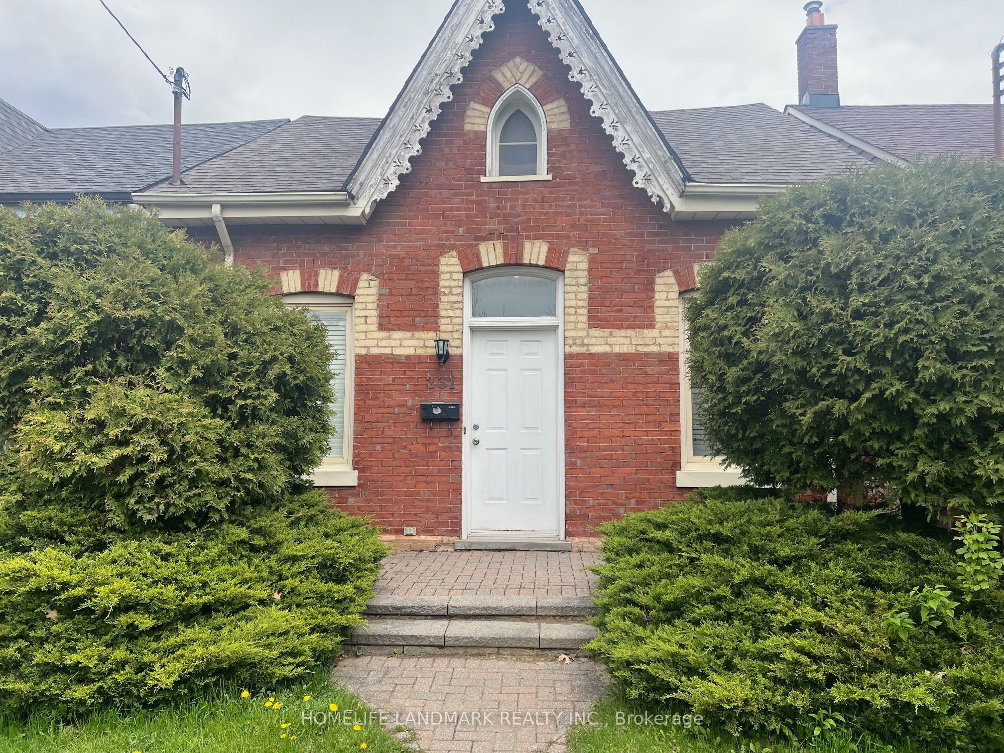 231 Clinton Street Property Photo 1