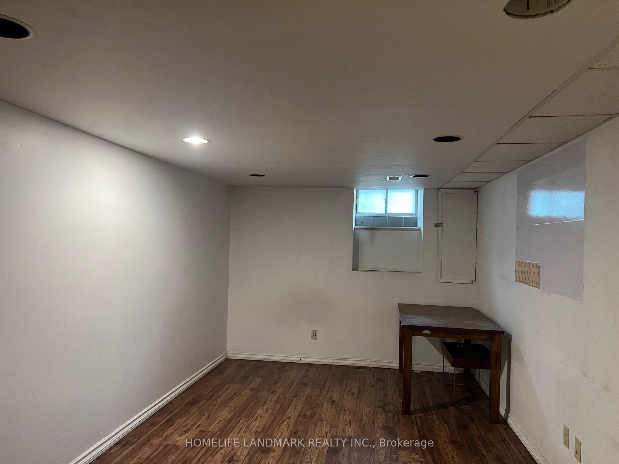 231 Clinton Street Property Photo 9