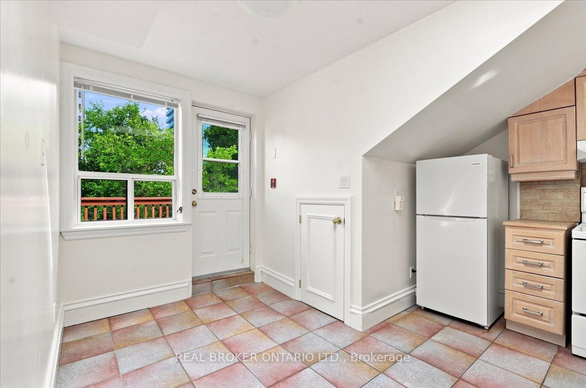 12 Foxbar Road 3 Property Photo 5