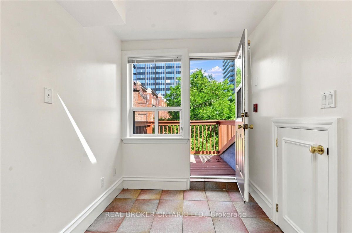 12 Foxbar Road 3 Property Photo 9