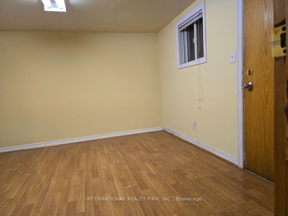 607 Coldstream Avenue Property Photo 9