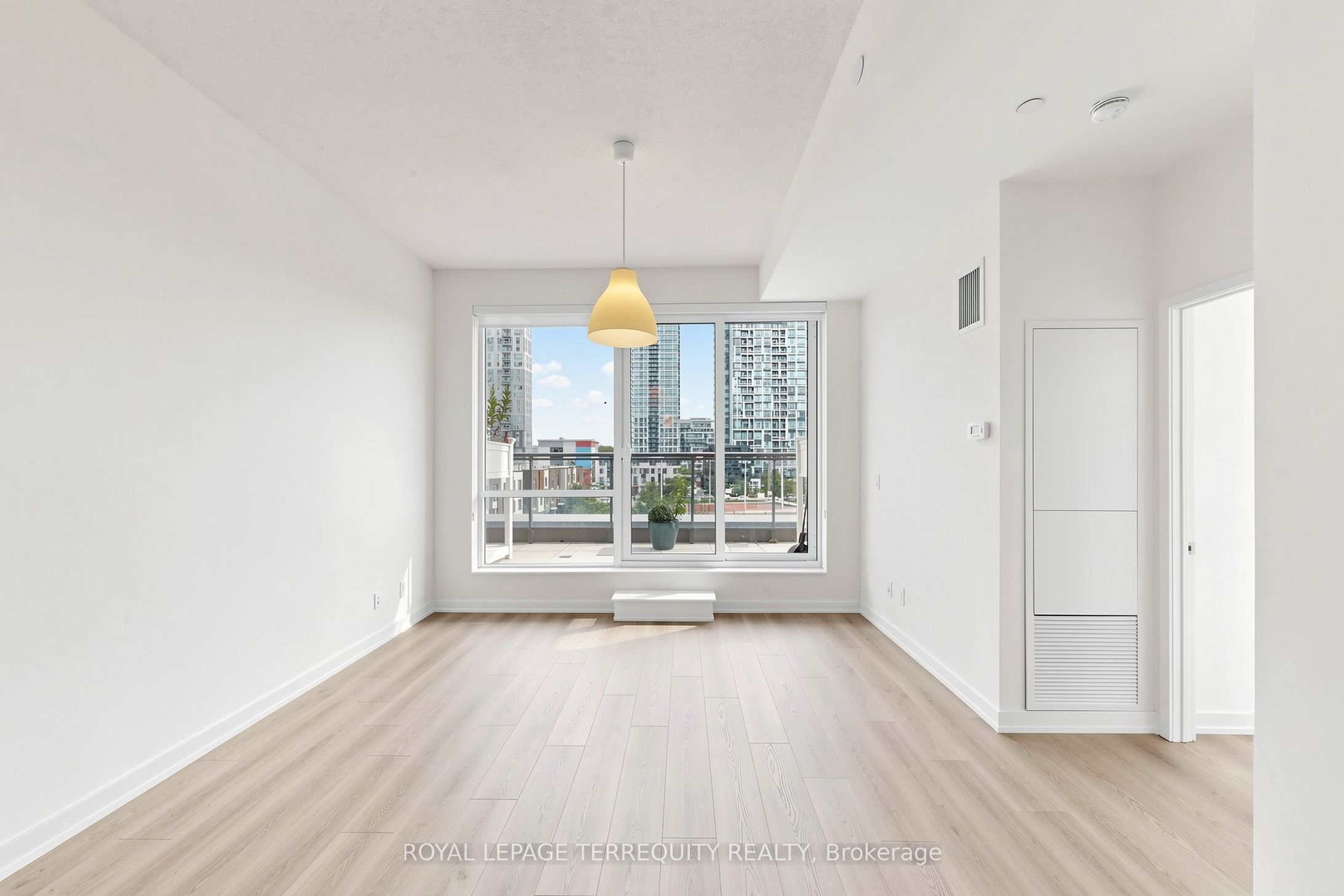 55 Regent Park Boulevard 415 Property Photo 14